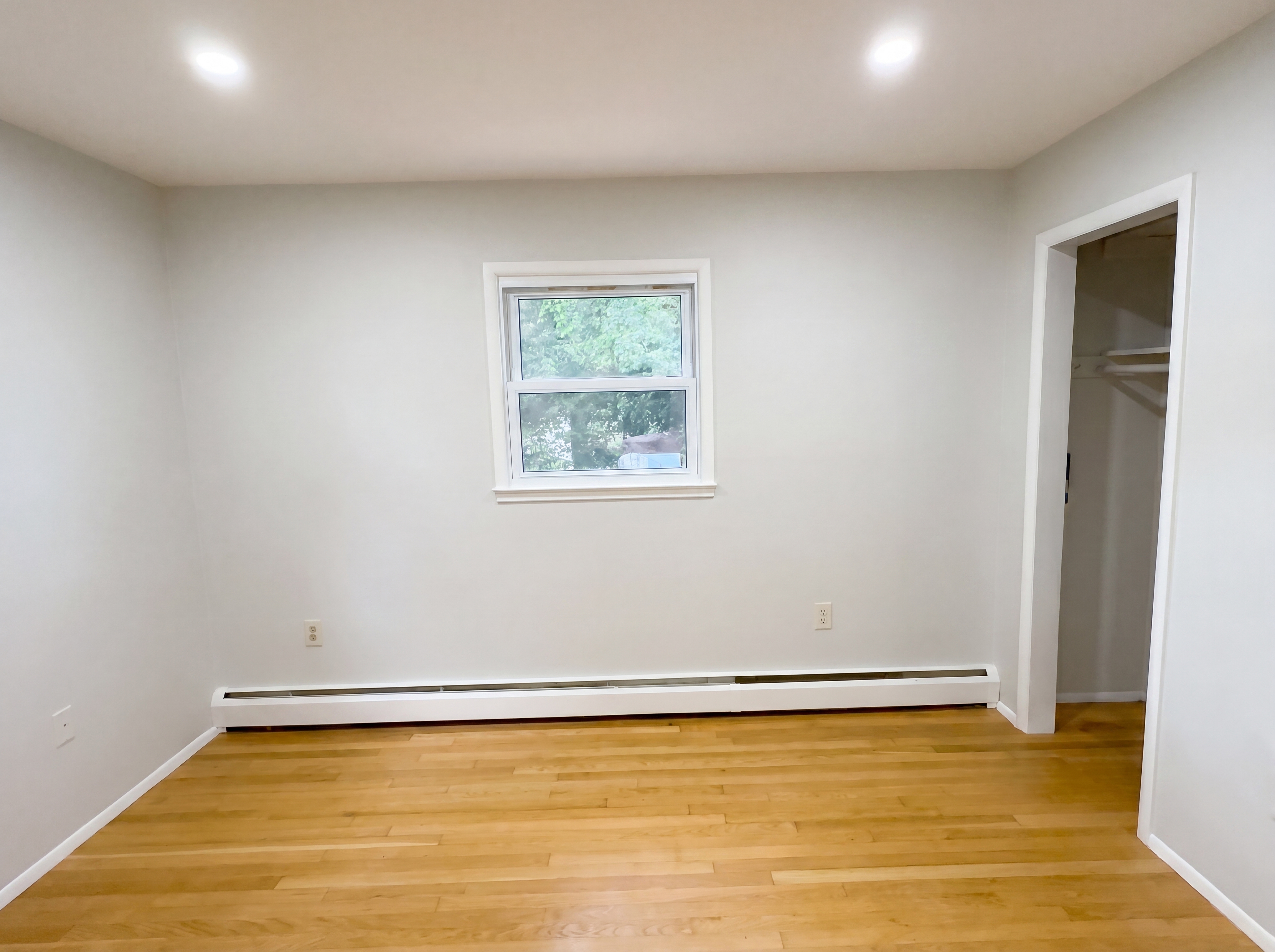 Photo 4 of 20 of 3802 Forestdale Ave, Woodbridge, VA