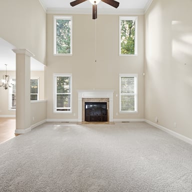 Property photo 3 of 700 Washington Way