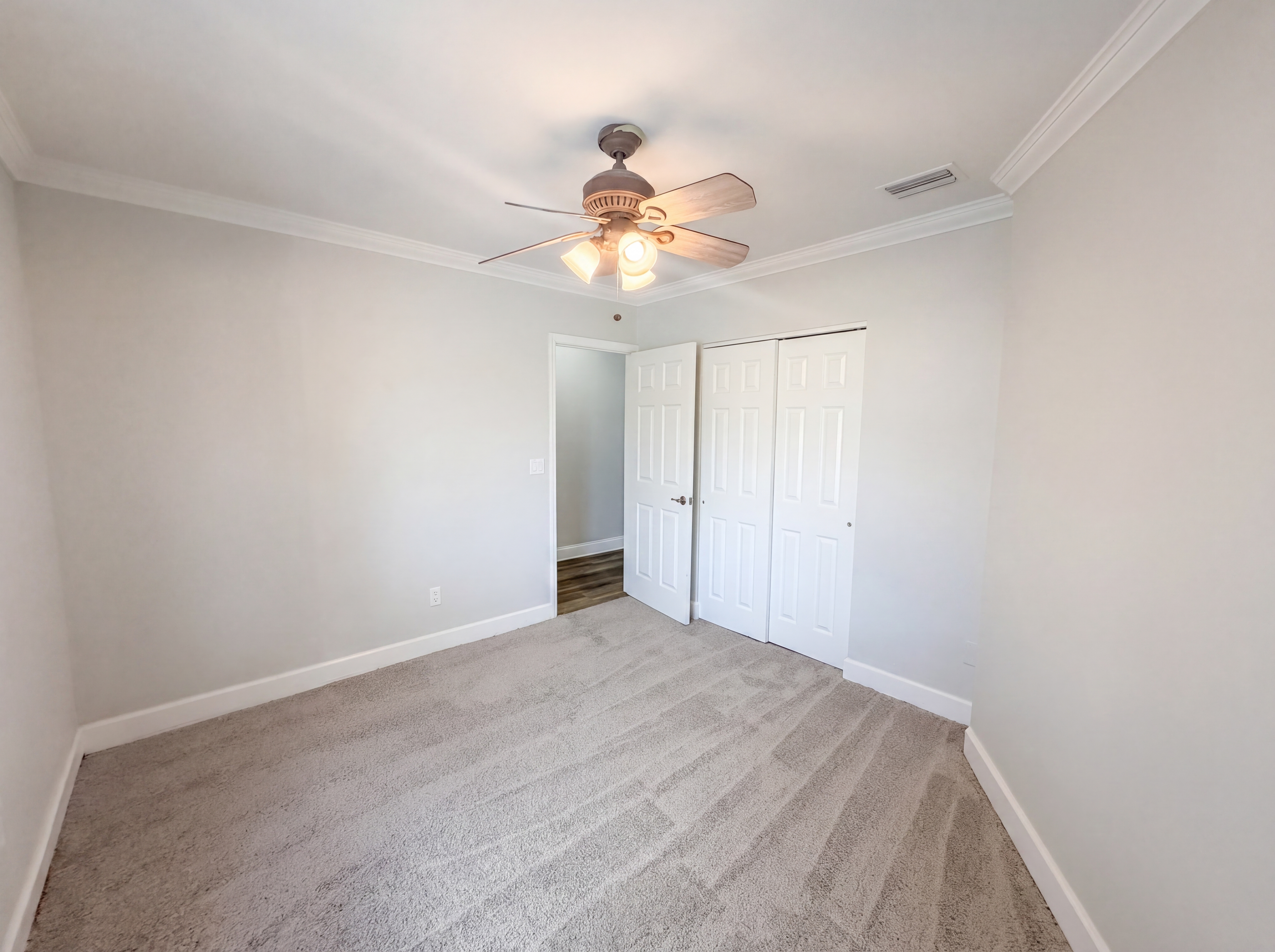 Photo 18 of 50 of 5609 Executive Dr, New Port Richey, FL