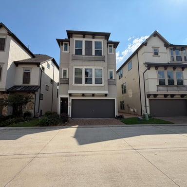 Property photo 1 of 10707 Centre Forest Dr
