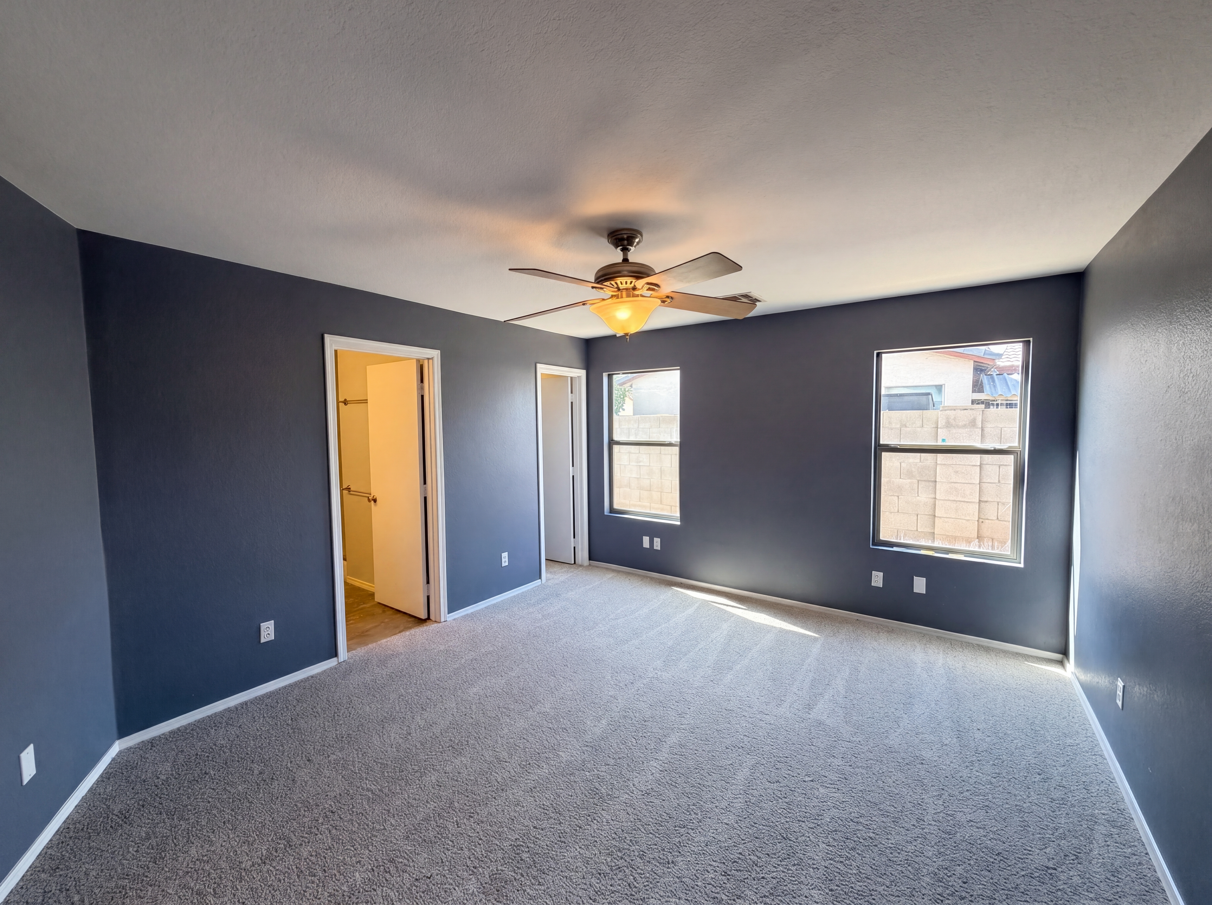 Photo 4 of 23 of 727 E Mahoney Cir, Buckeye, AZ