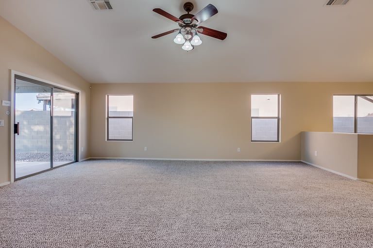 Photo 11 of 29 - 8130 W Whyman Ave, Phoenix, AZ 85043