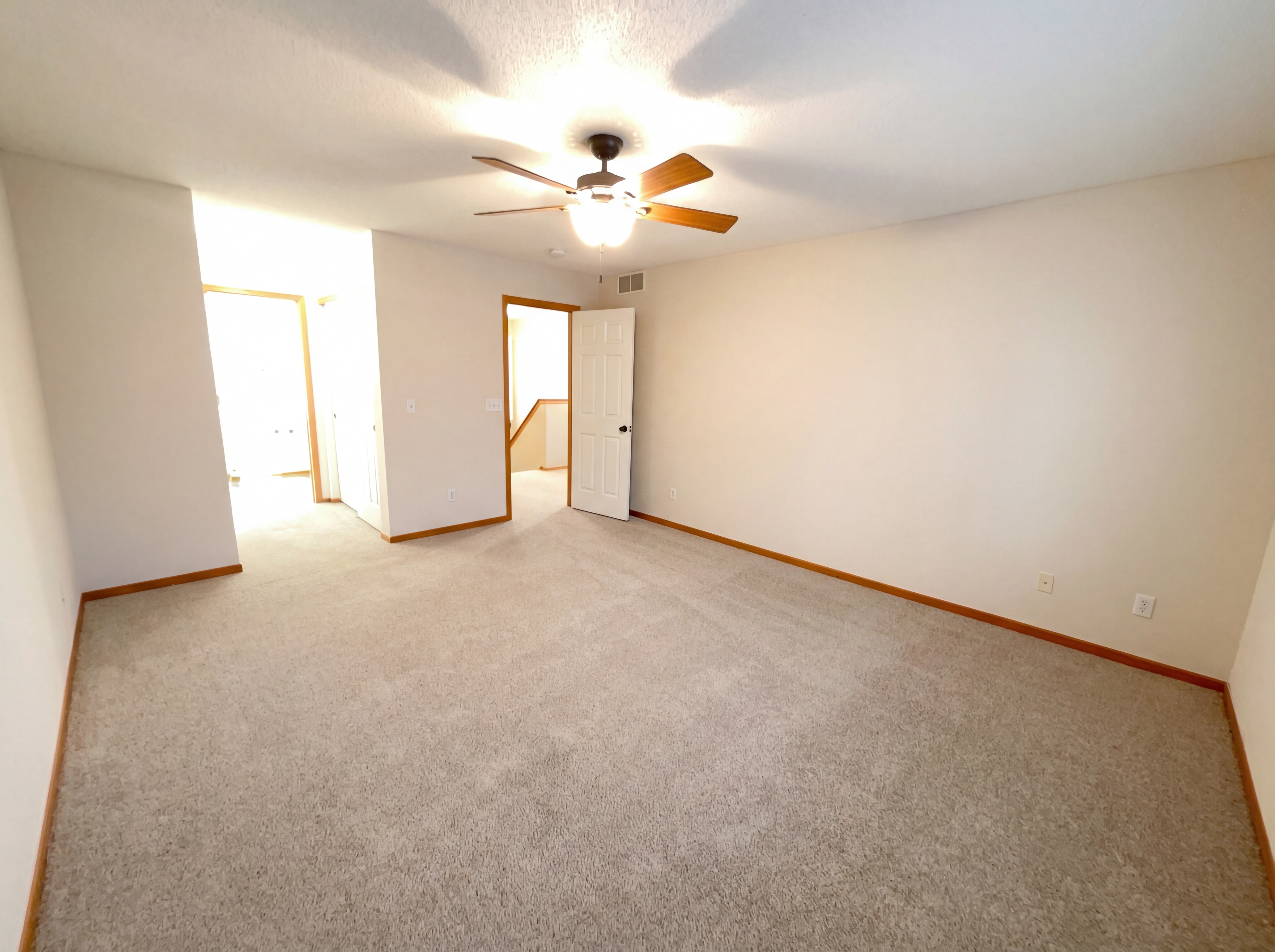Photo 4 of 19 of 17005 78th Pl N, Maple Grove, MN