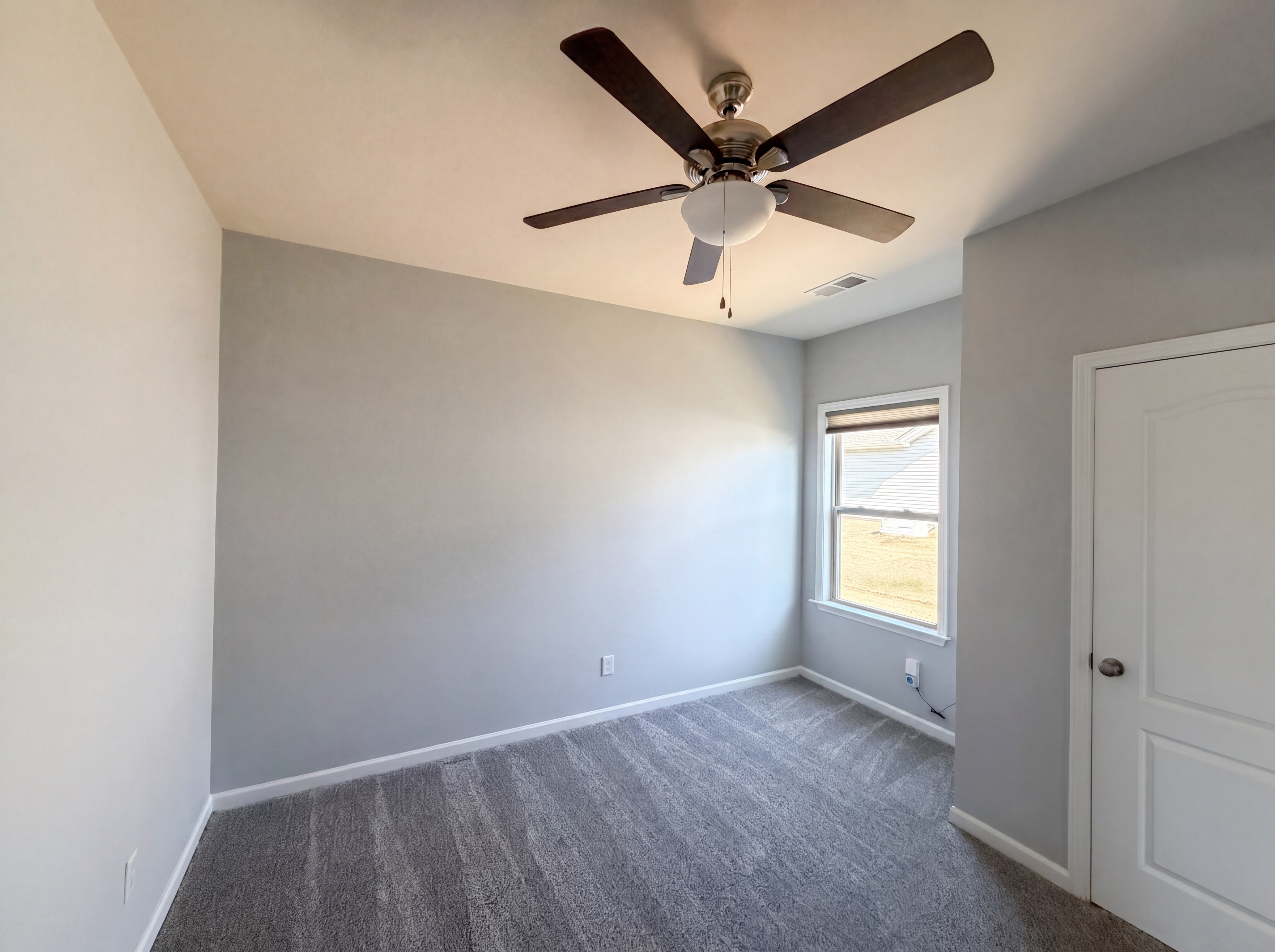 Photo 13 of 23 of 1305 Ivey Grove Ct, Fuquay Varina, NC
