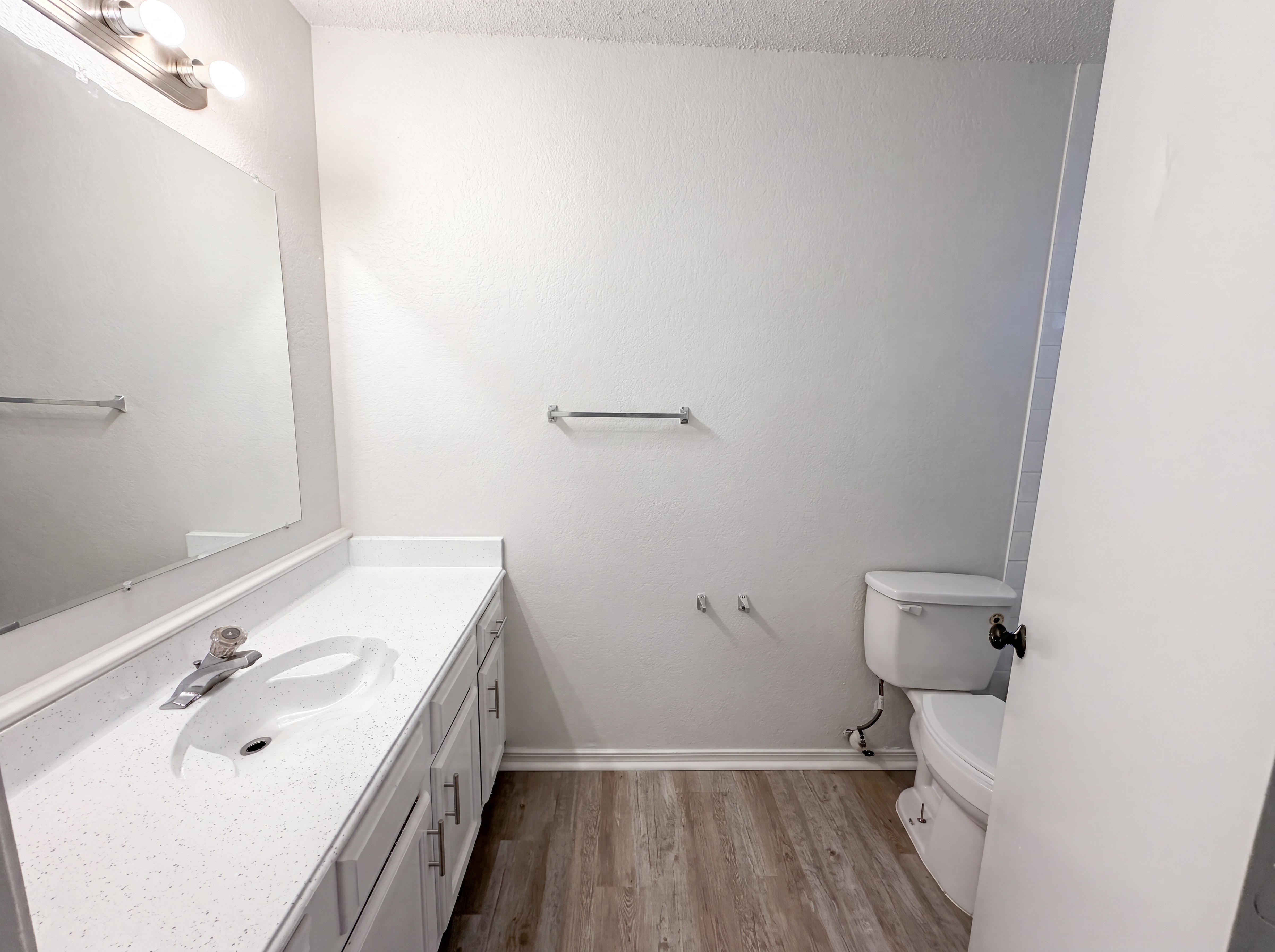 Photo 13 of 16 of 1319 Oak Run Dr, Duncanville, TX