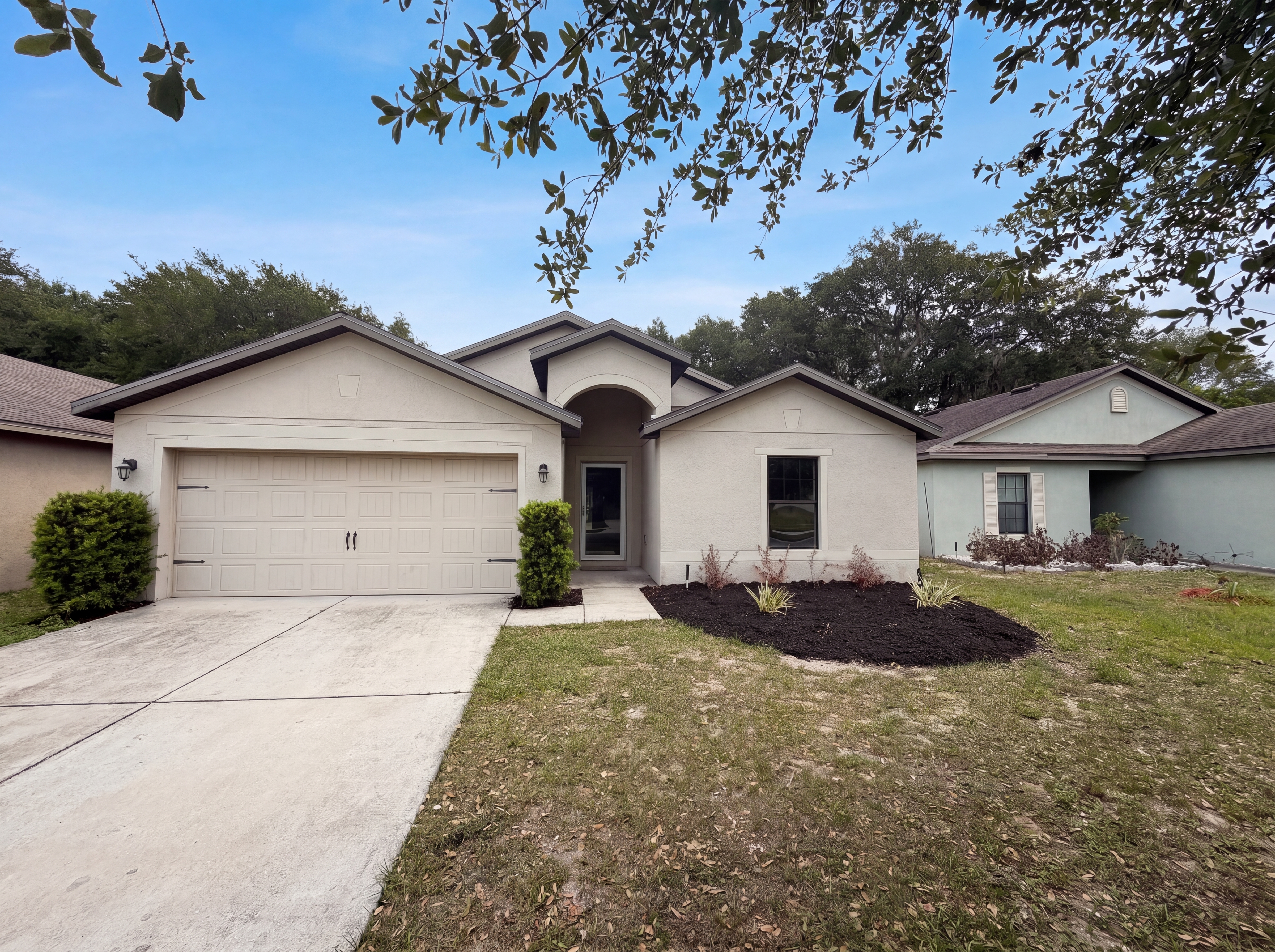 Photo 19 of 21 of 2440 Bracknell Forest Trl, Tavares, FL