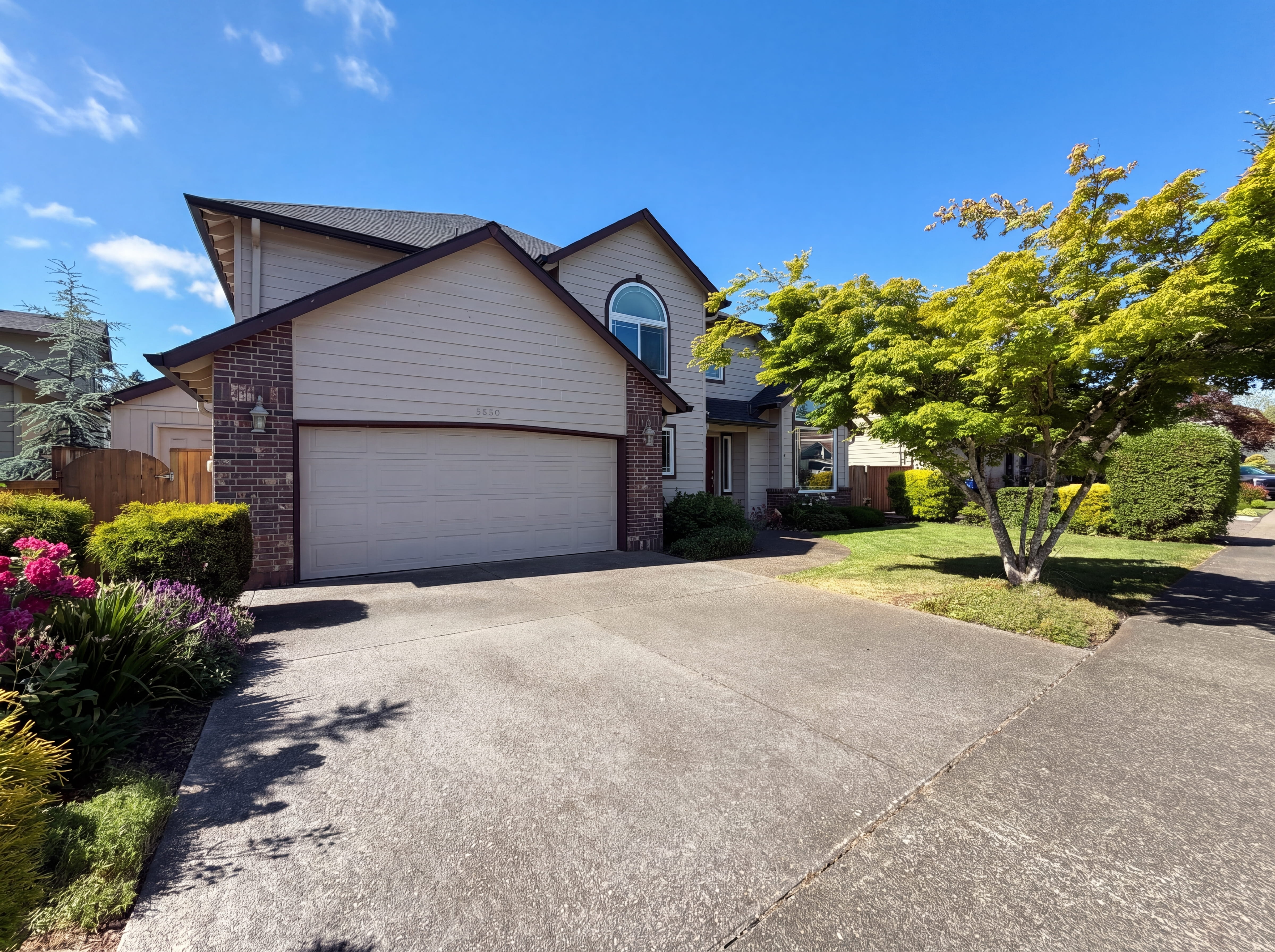 Photo 20 of 25 of 5880 SE Snowberry Ct, Hillsboro, OR