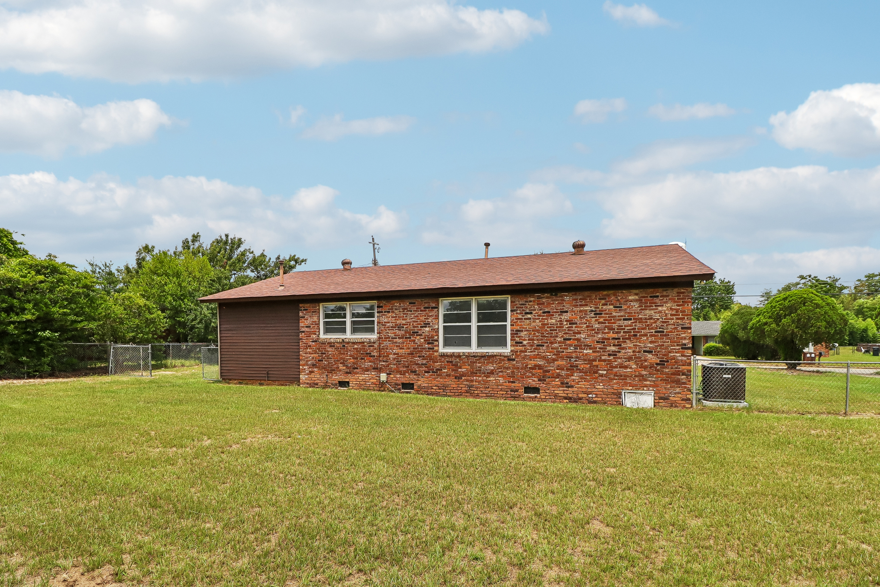 Photo 25 of 27 of 2724 Glenn Hills Dr, Augusta, GA