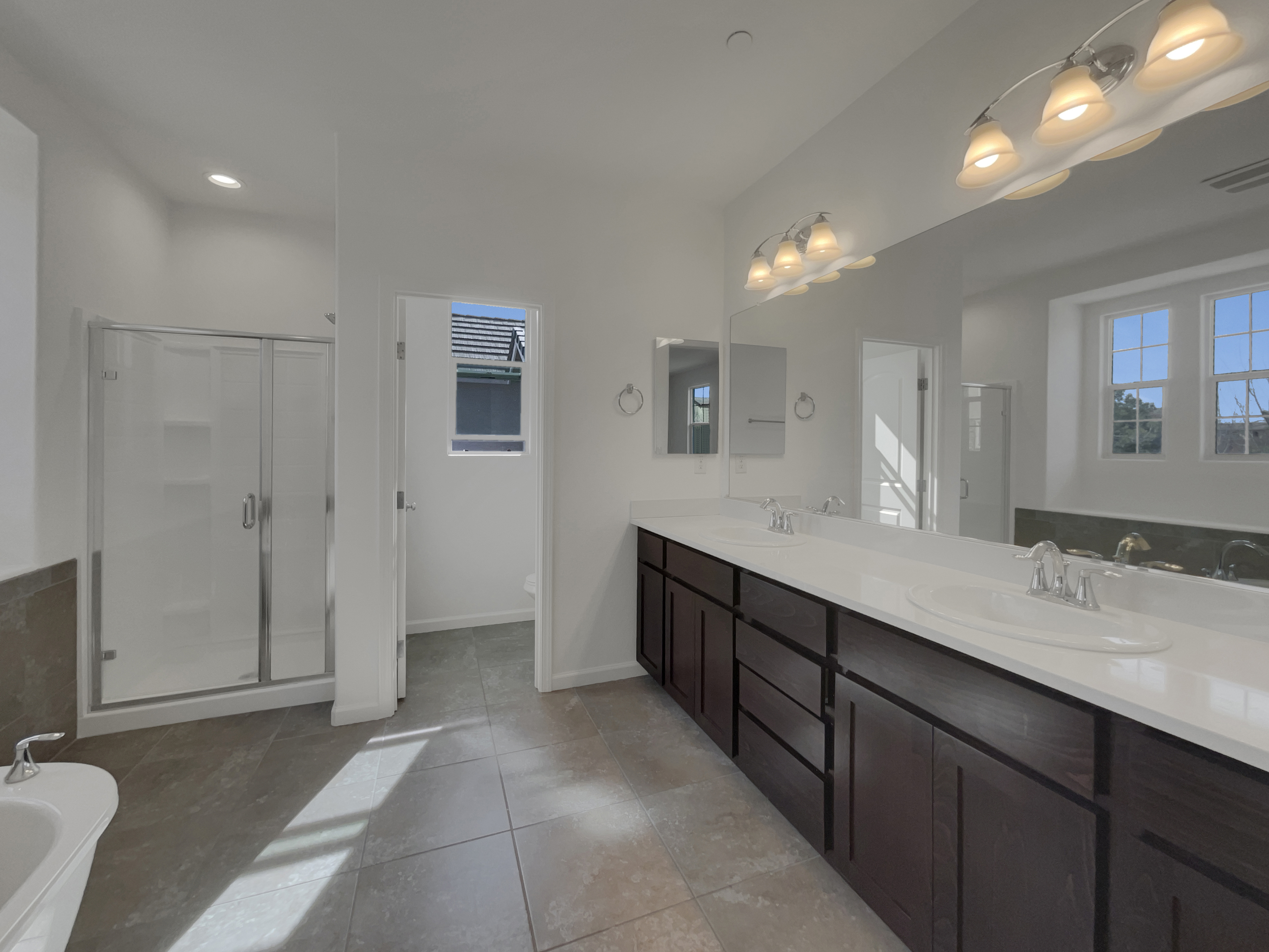 Photo 7 of 43 of 4579 Juneberry Dr, Sacramento, CA