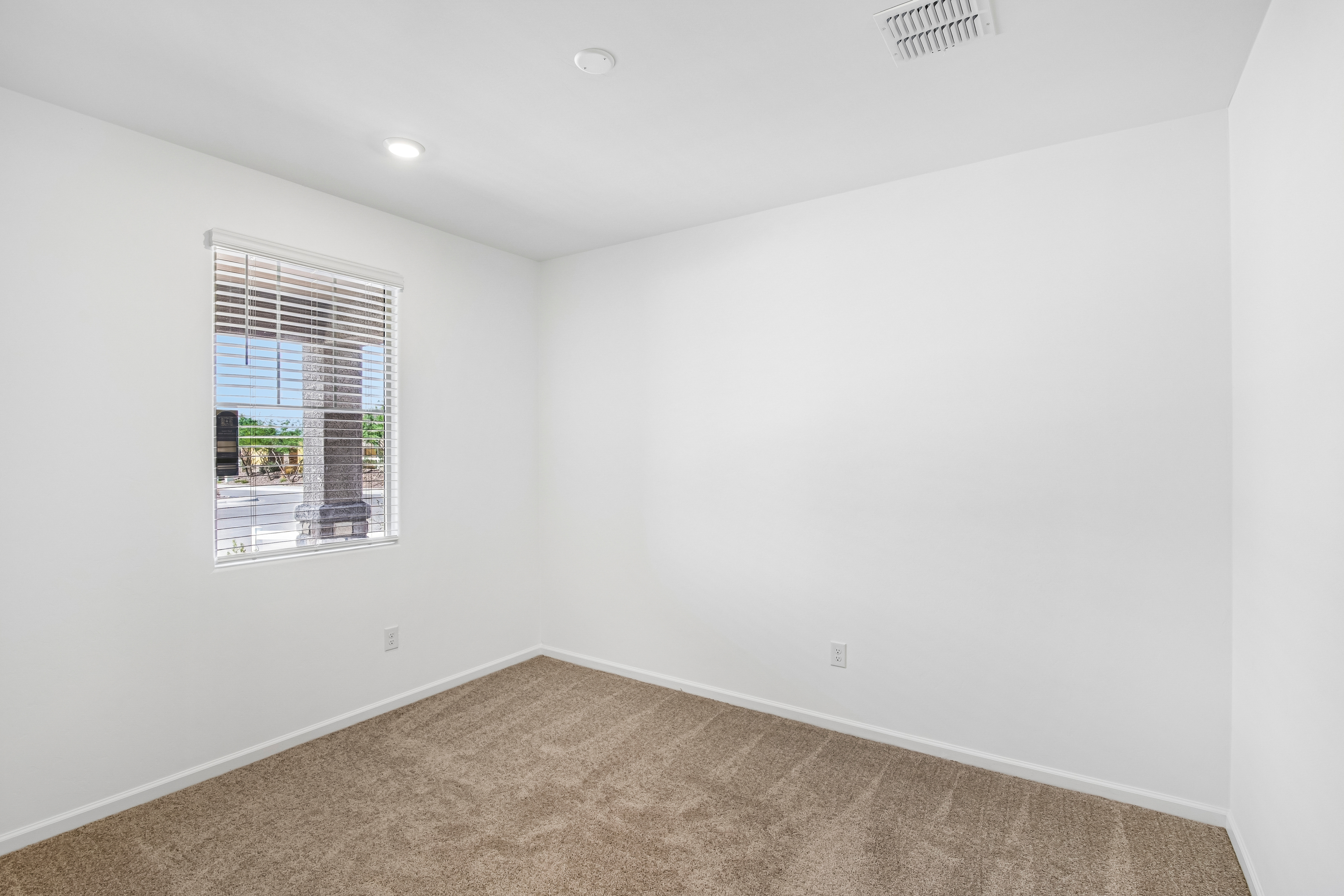Photo 8 of 33 of 10453 W Beaman Ln, Marana, AZ