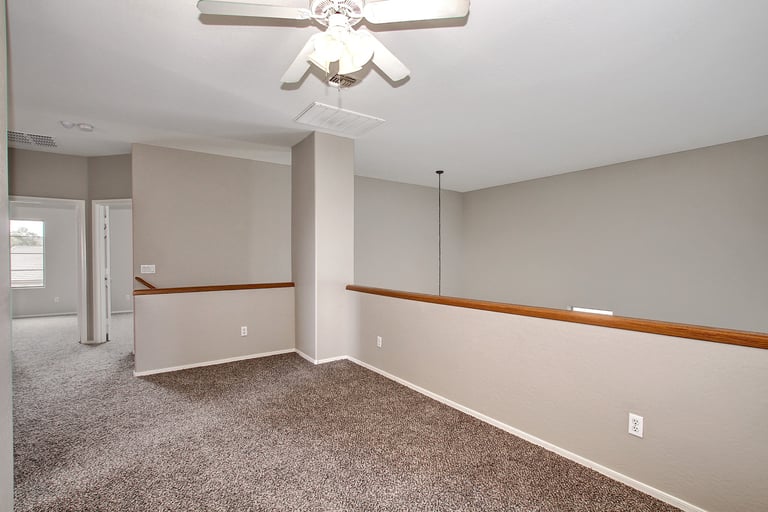 Photo 14 of 30 - 33811 N Slate Creek Dr, San Tan Valley, AZ 85143