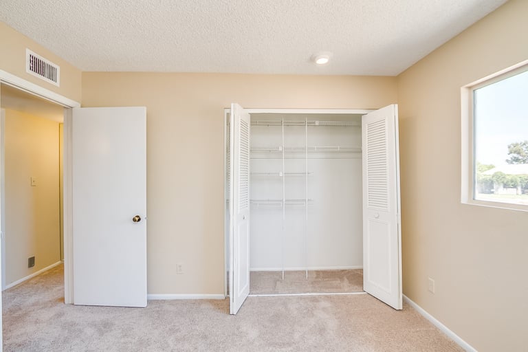 Photo 25 of 37 - 4940 W Diana Ave, Glendale, AZ 85302