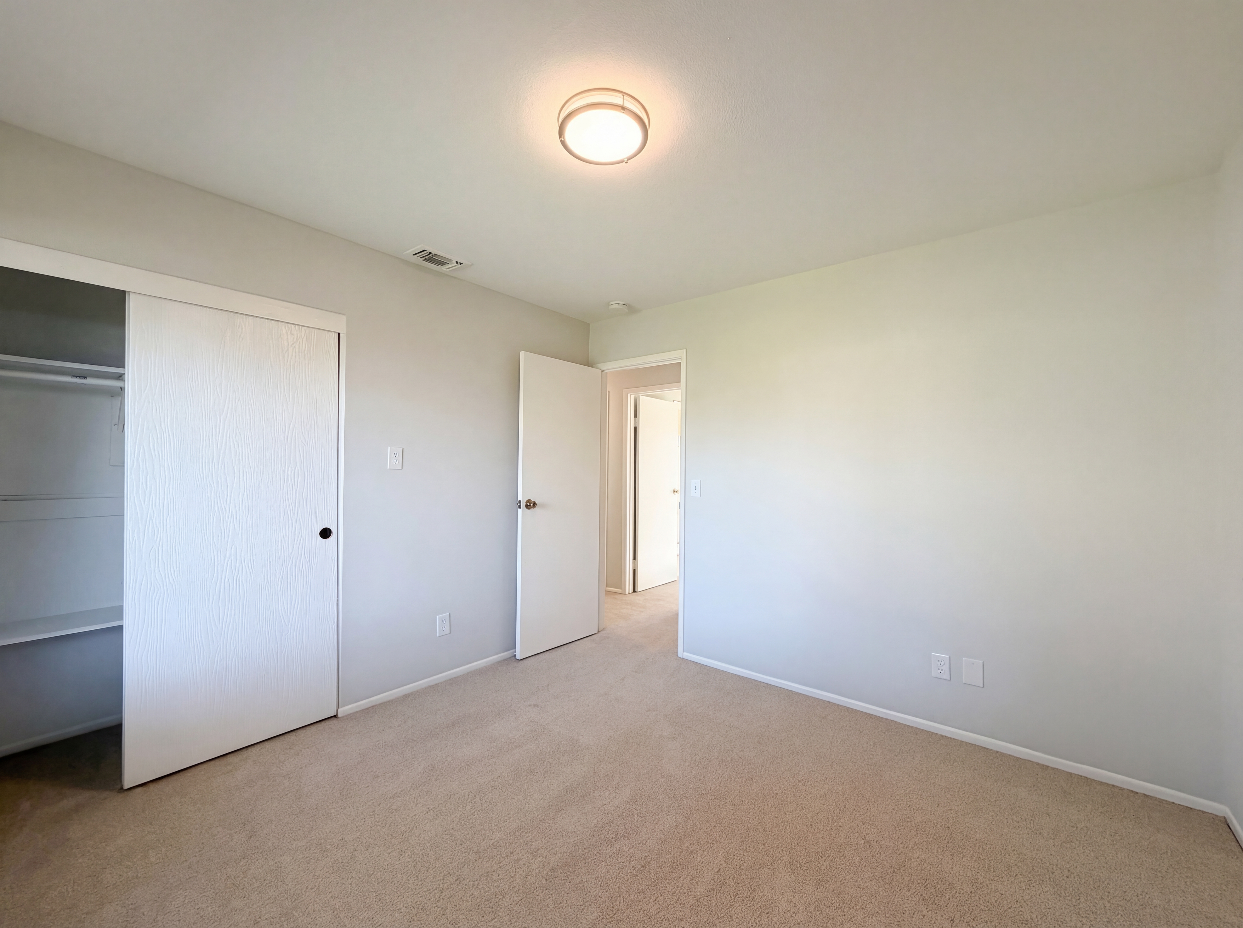 Photo 4 of 21 of 2785 Bonita Dr, Highland, CA