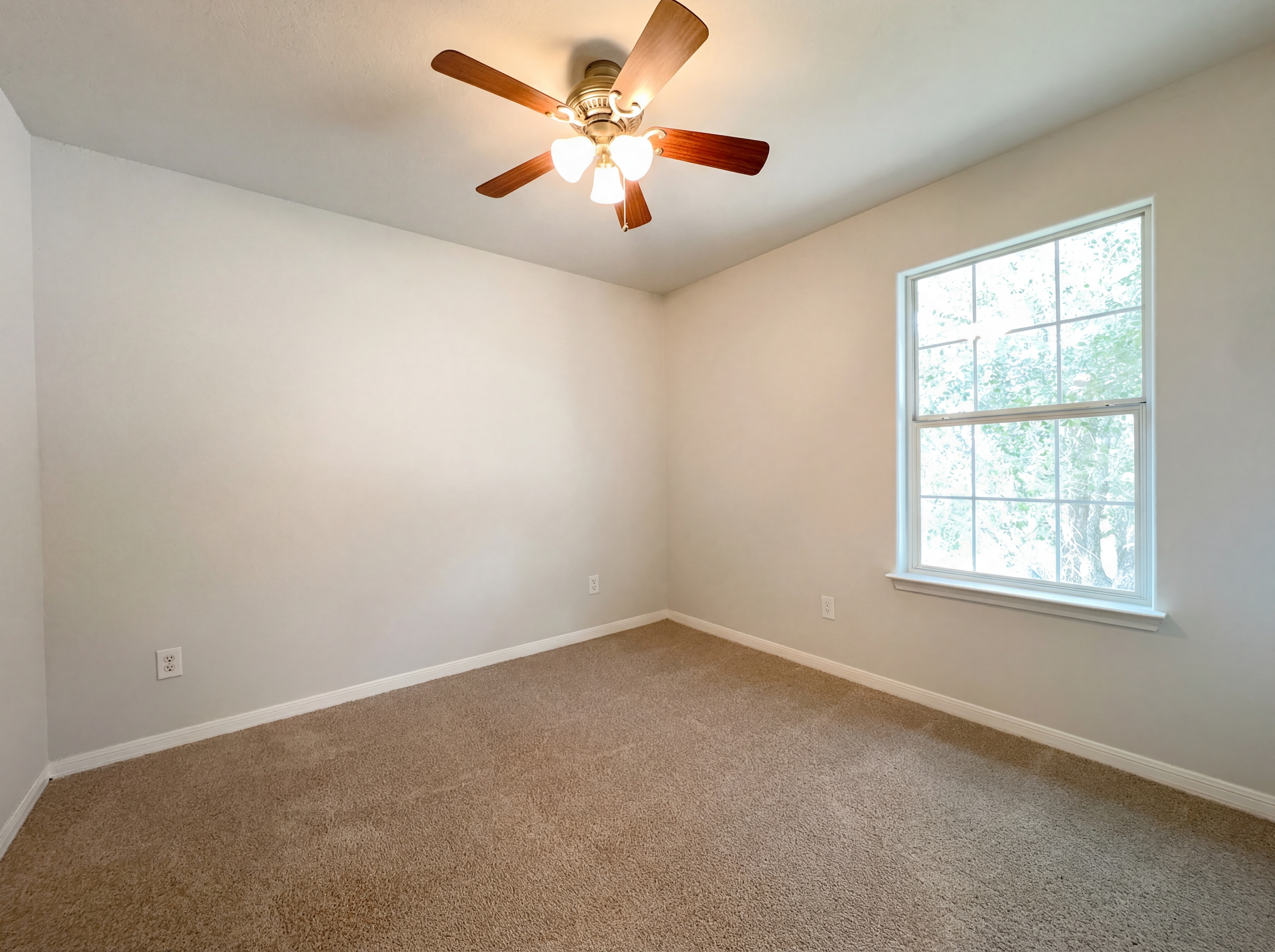 Photo 12 of 17 of 2310 Redfish Dr, Texas City, TX