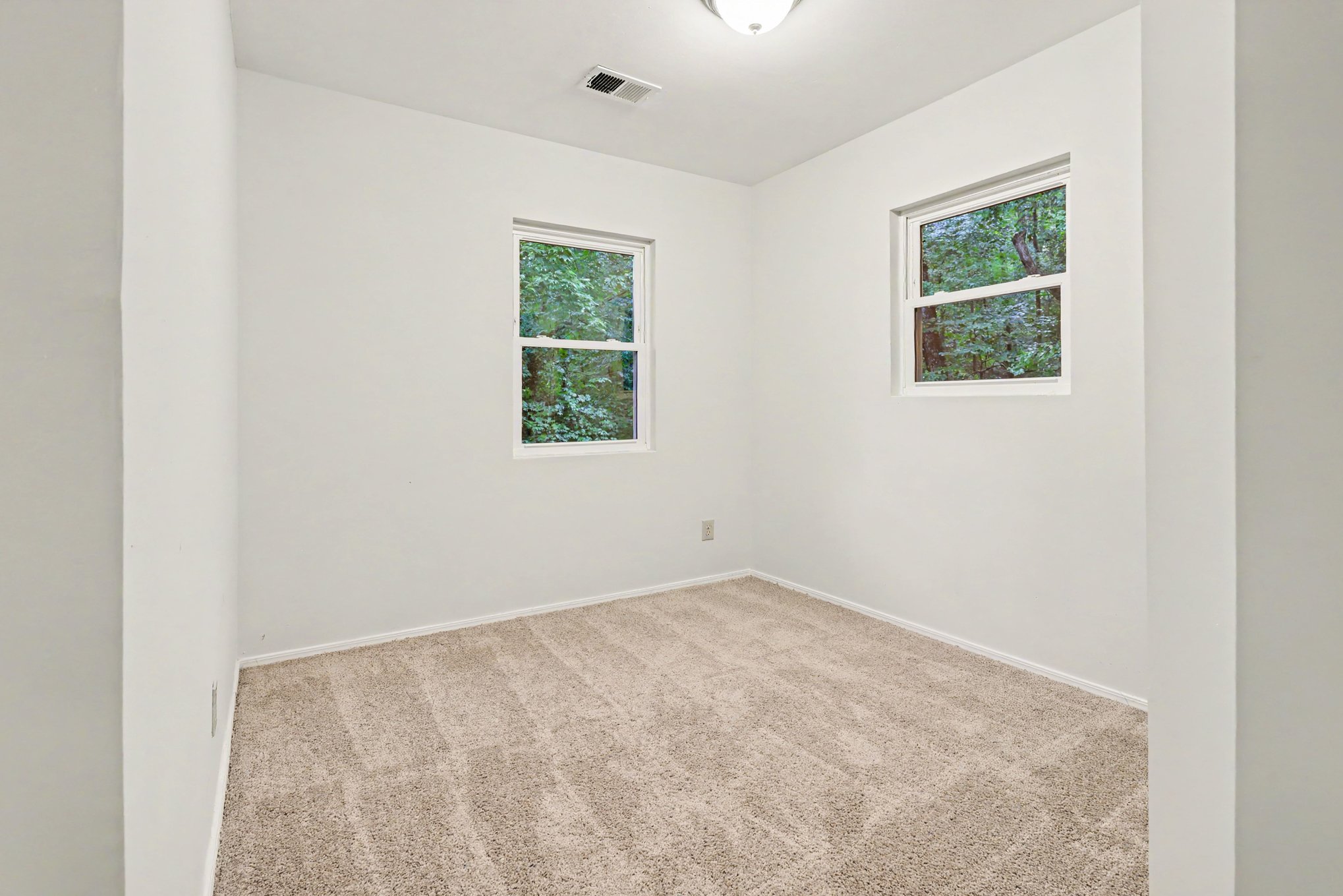 Photo 9 of 17 of 784 Beaver Lake Dr, Ellijay, GA