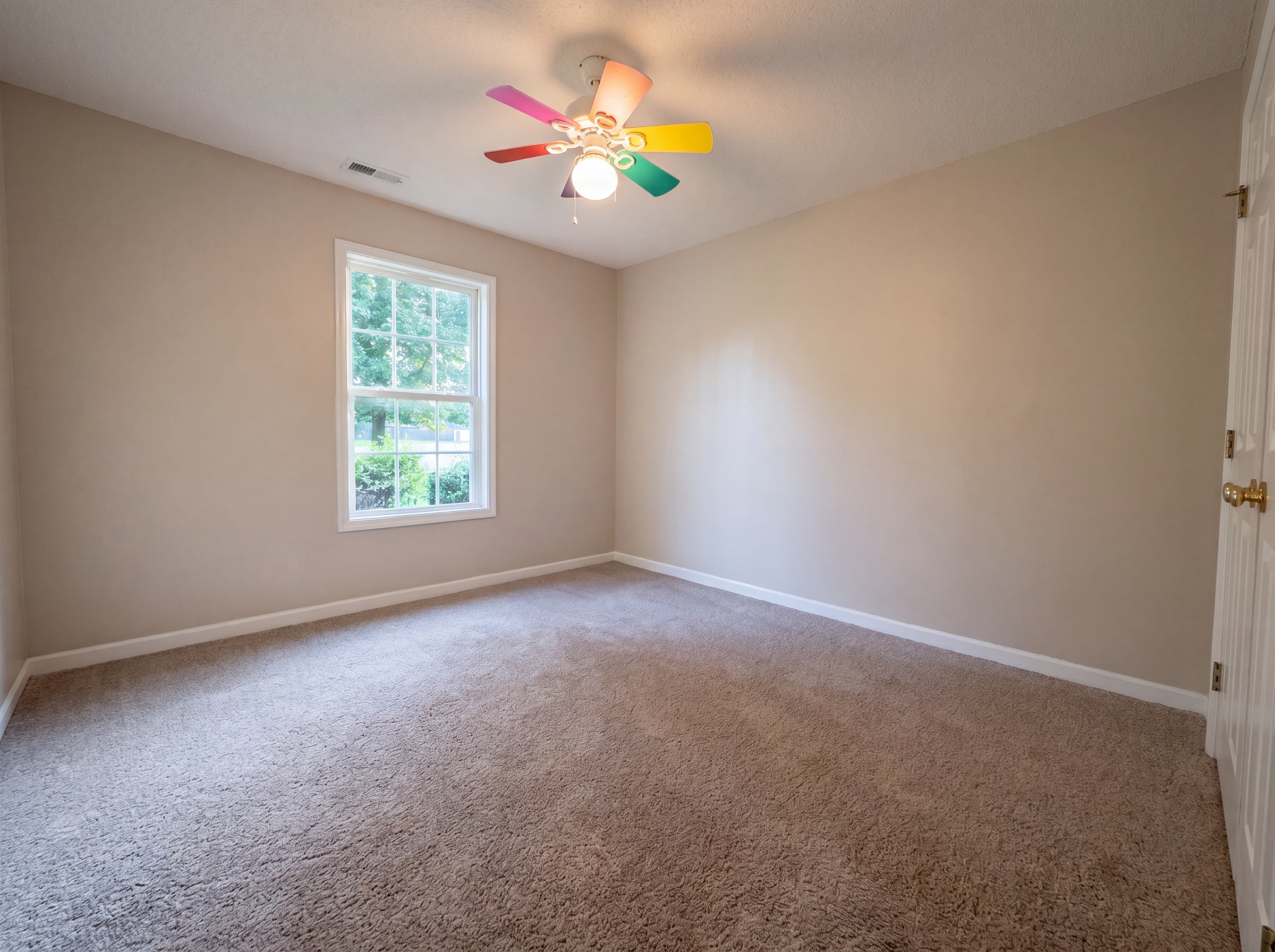 Photo 12 of 19 of 223 Williston Dr, Huntsville, AL