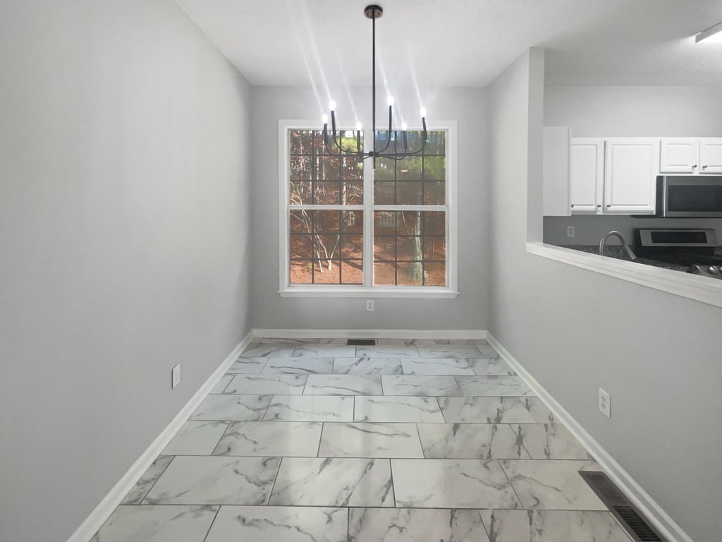 Photo 10 of 20 of 212 Riverstone Commons Cir, Canton, GA
