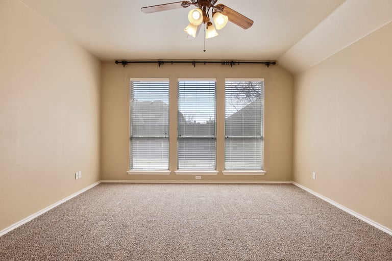 Photo 17 of 29 - 2308 Calmont Dr, Arlington, TX 76001