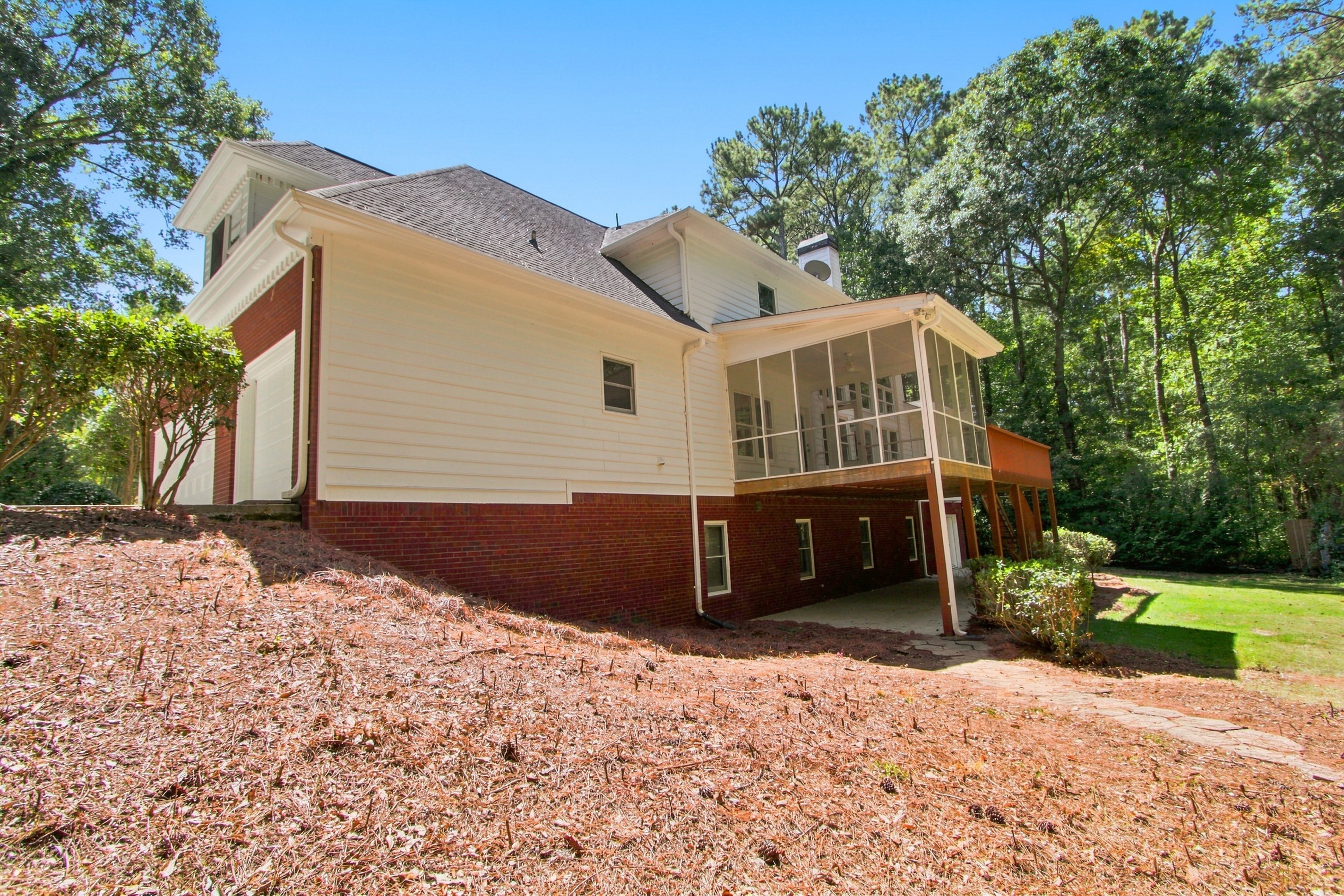 Photo 61 of 65 of 2960 Vail Valley Ct, Snellville, GA