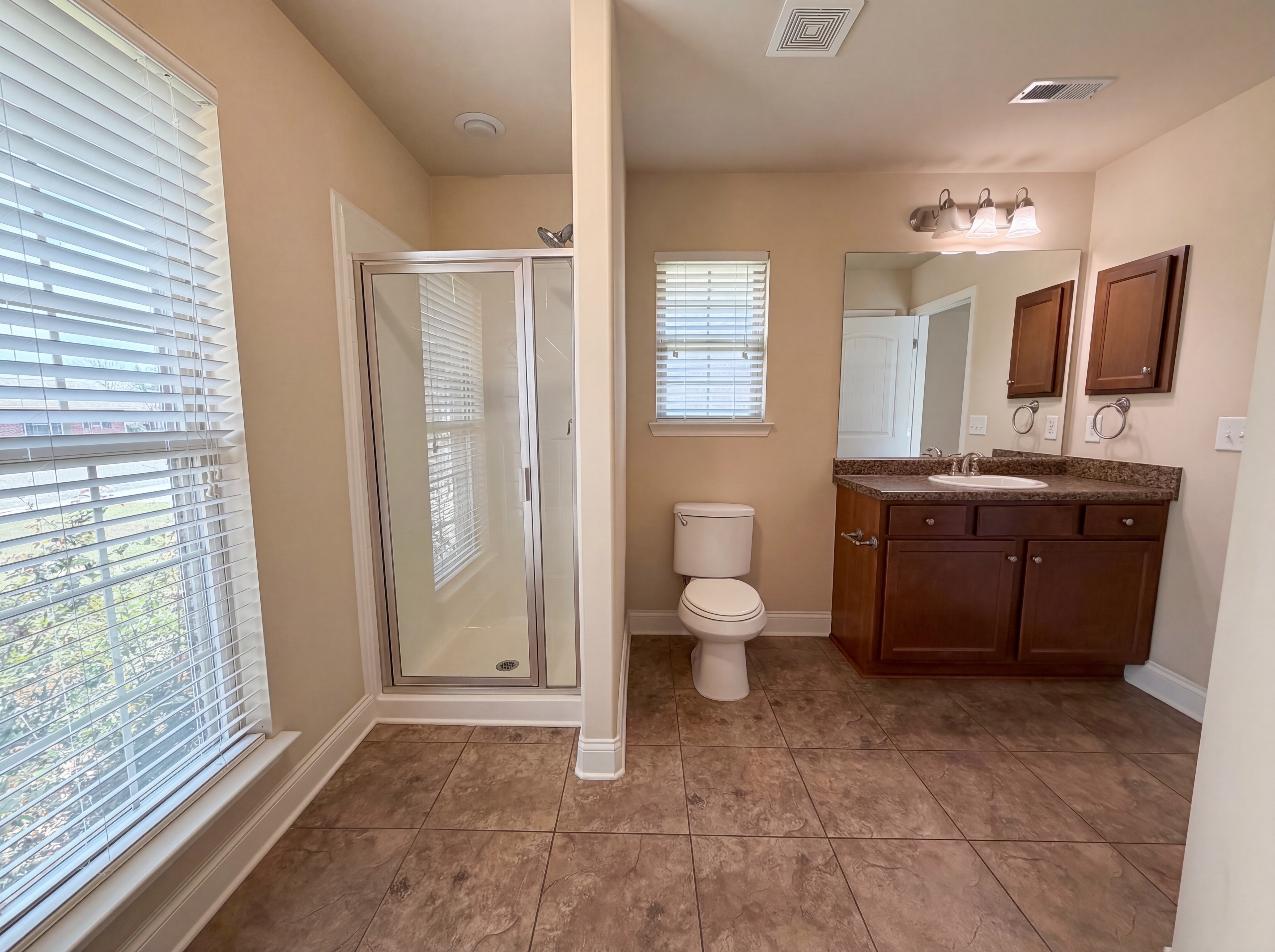 Photo 7 of 17 of 316 Vincent St, Alabaster, AL