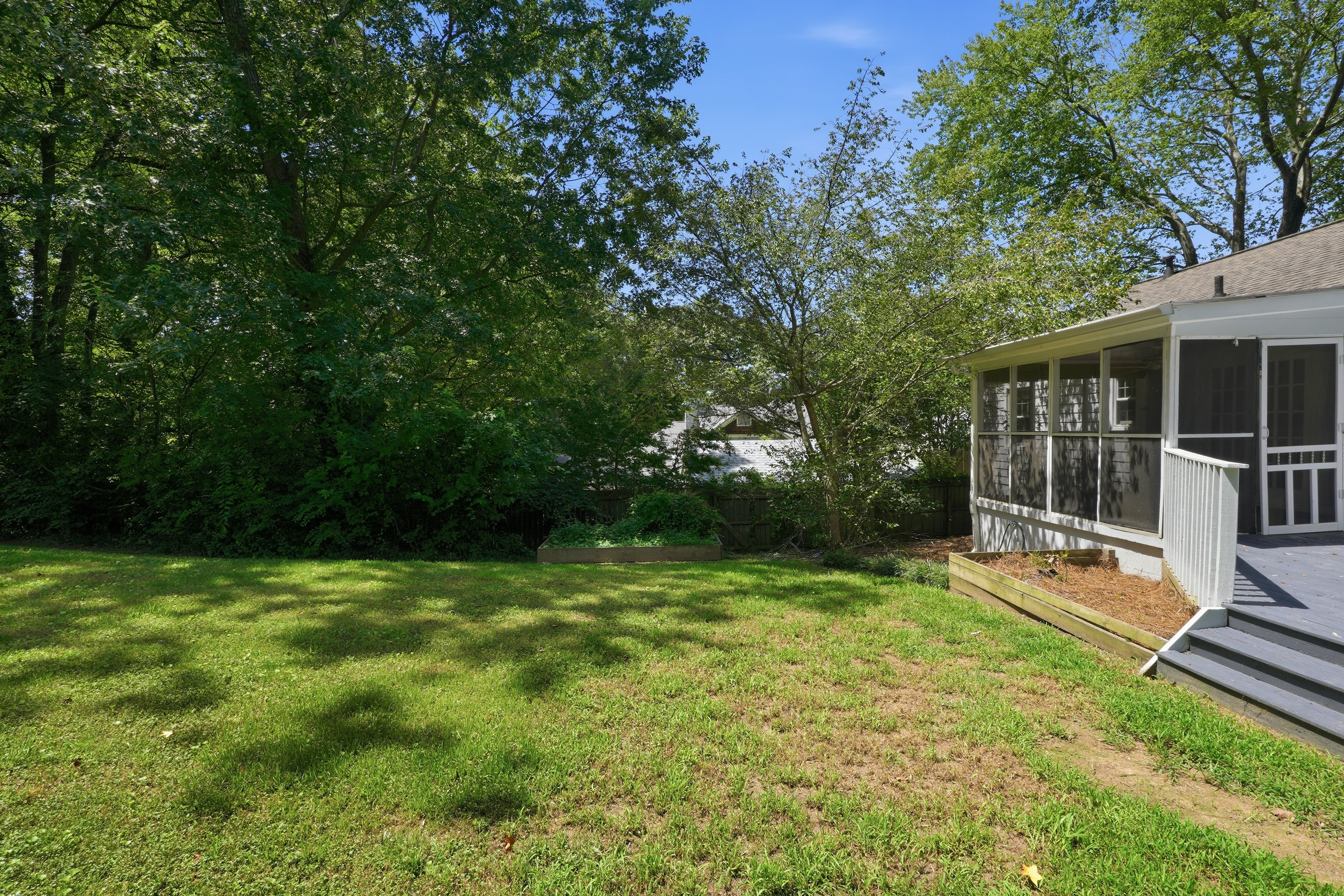 Photo 23 of 25 of 1347 Chalmette Dr NE, Atlanta, GA