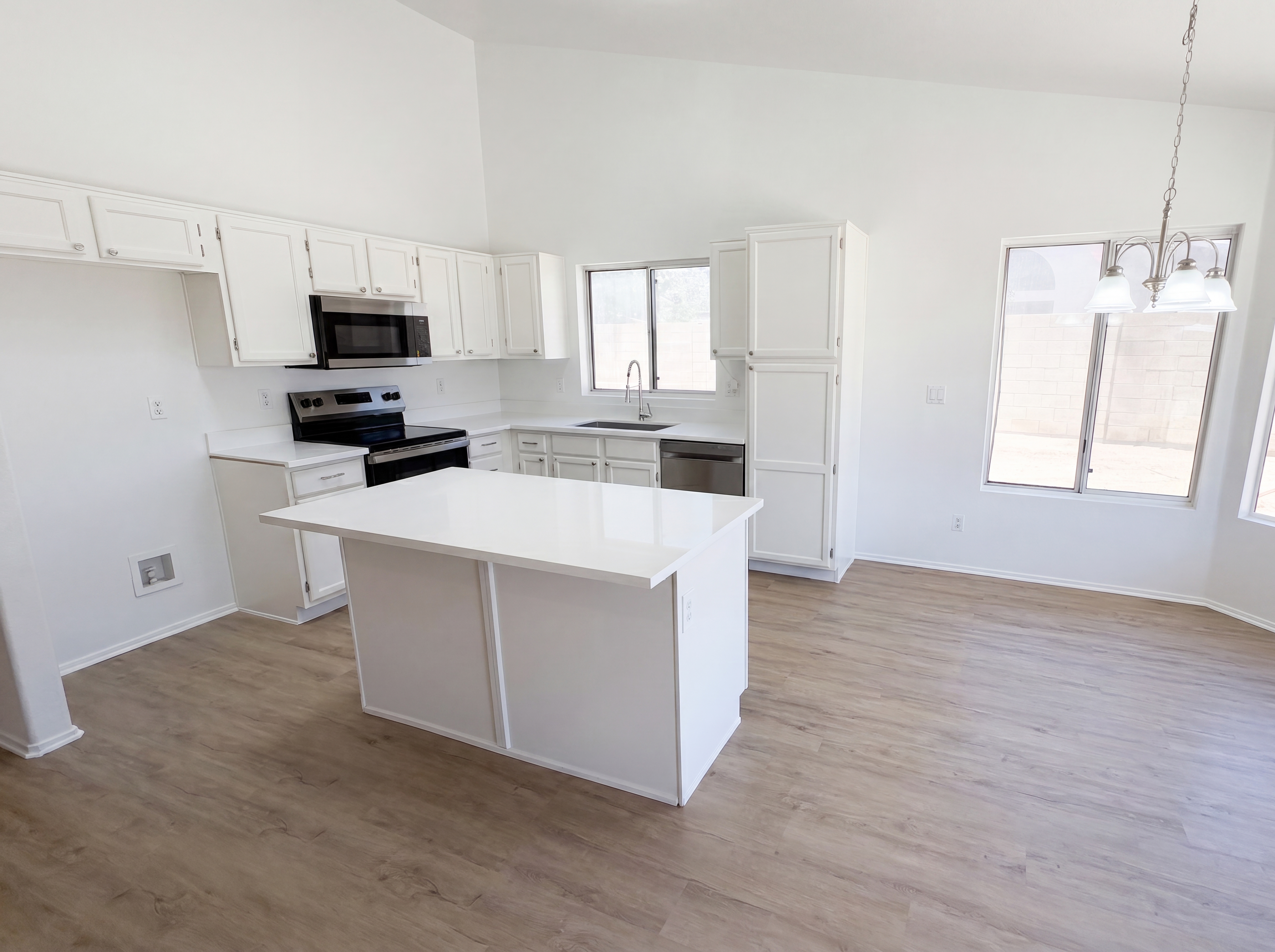 Photo 13 of 35 of 8421 W Willowbrook Dr, Peoria, AZ