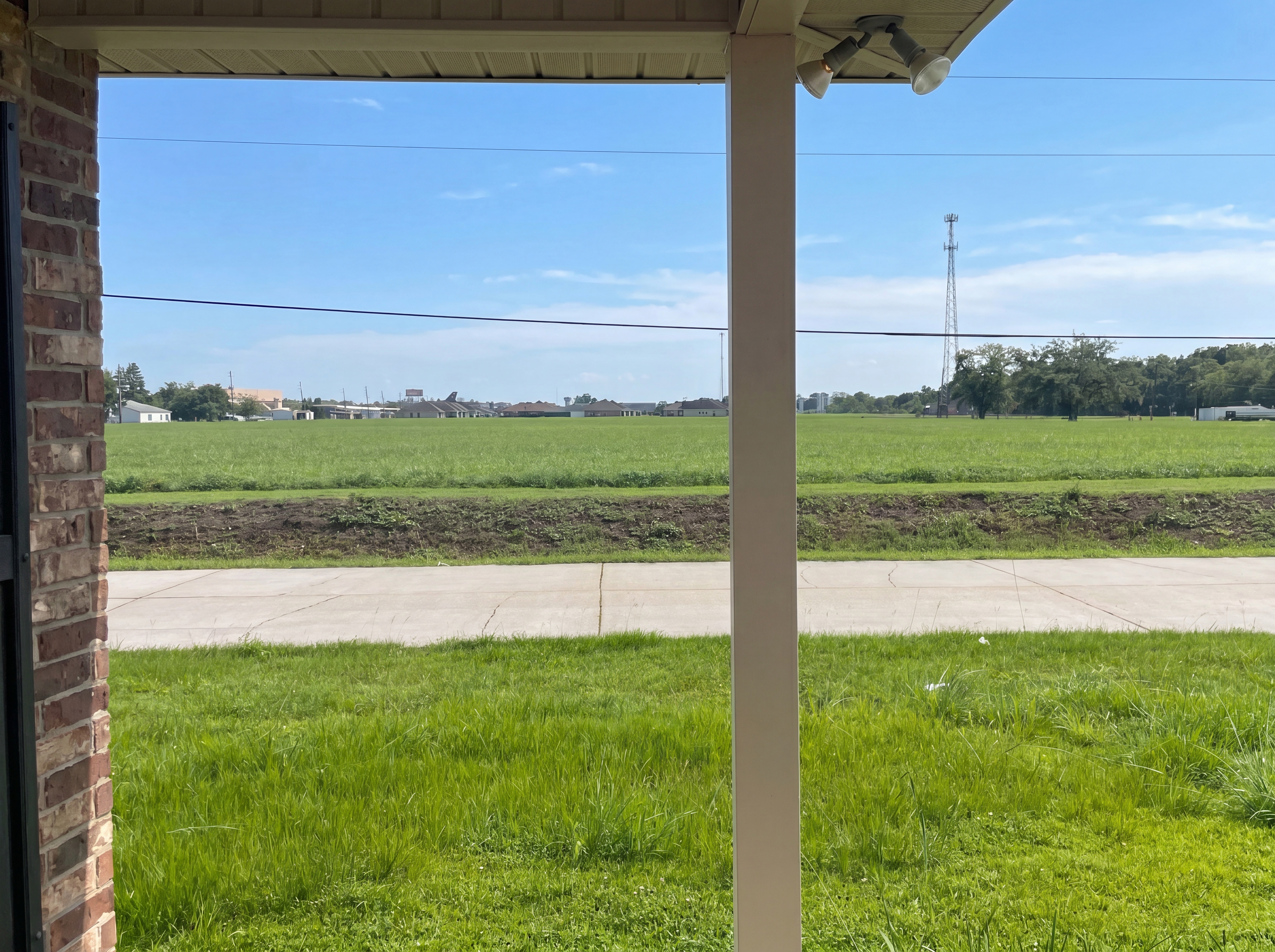 Photo 14 of 15 of 402 Cypress Garden Dr, Houma, LA