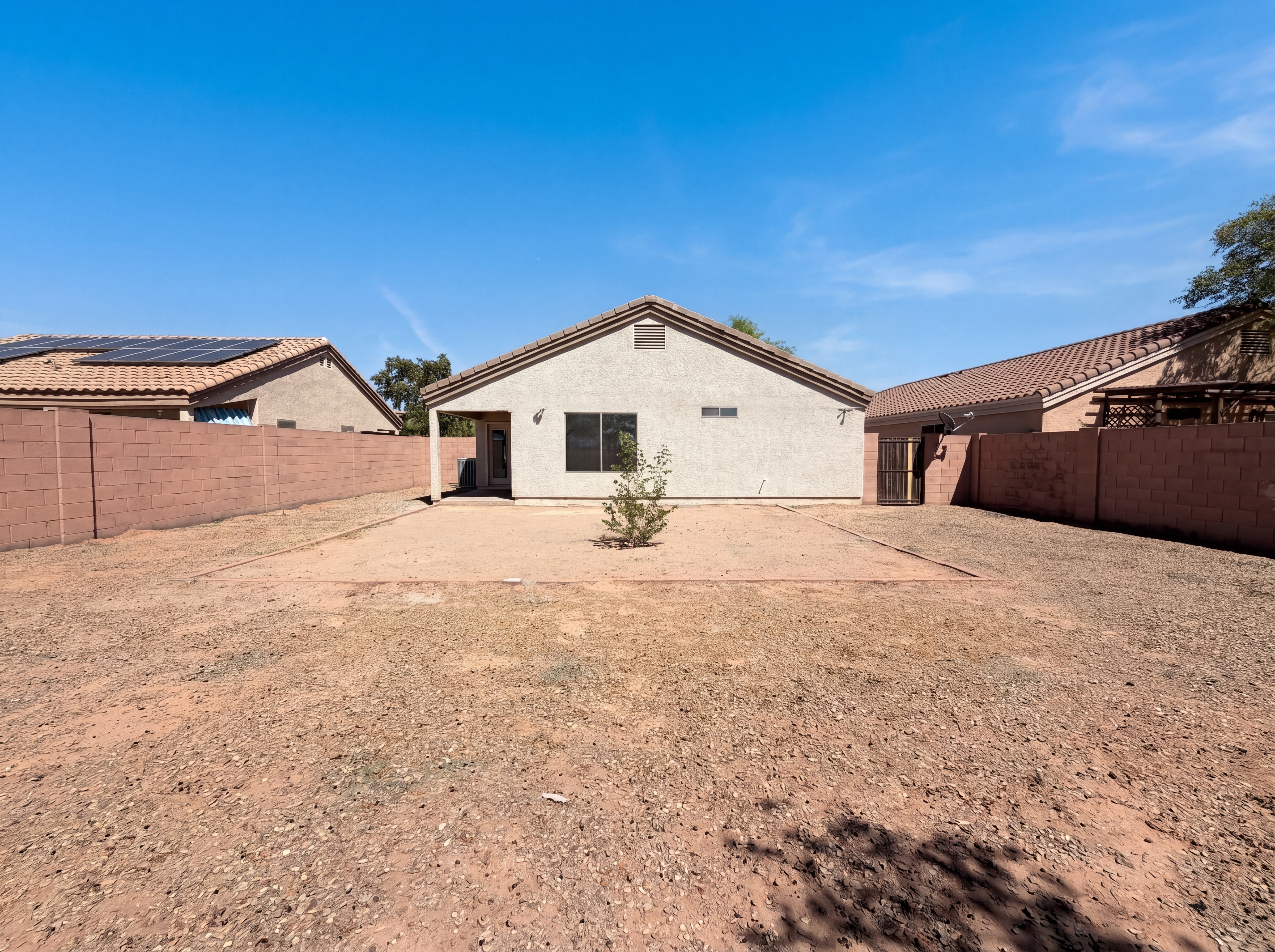 Photo 5 of 24 of 2059 N St Francis Pl, Casa Grande, AZ