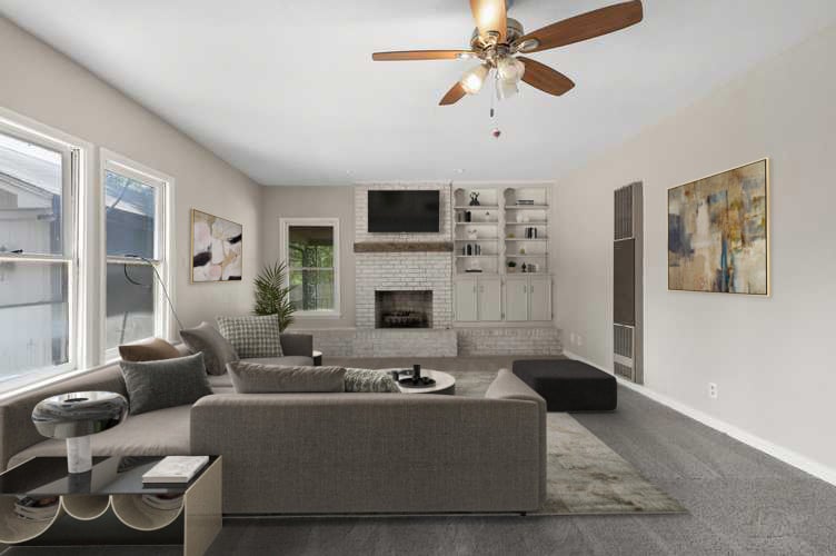 Photo 2 of 30 - 1404 Stanwood Ave, Cleburne, TX 76033