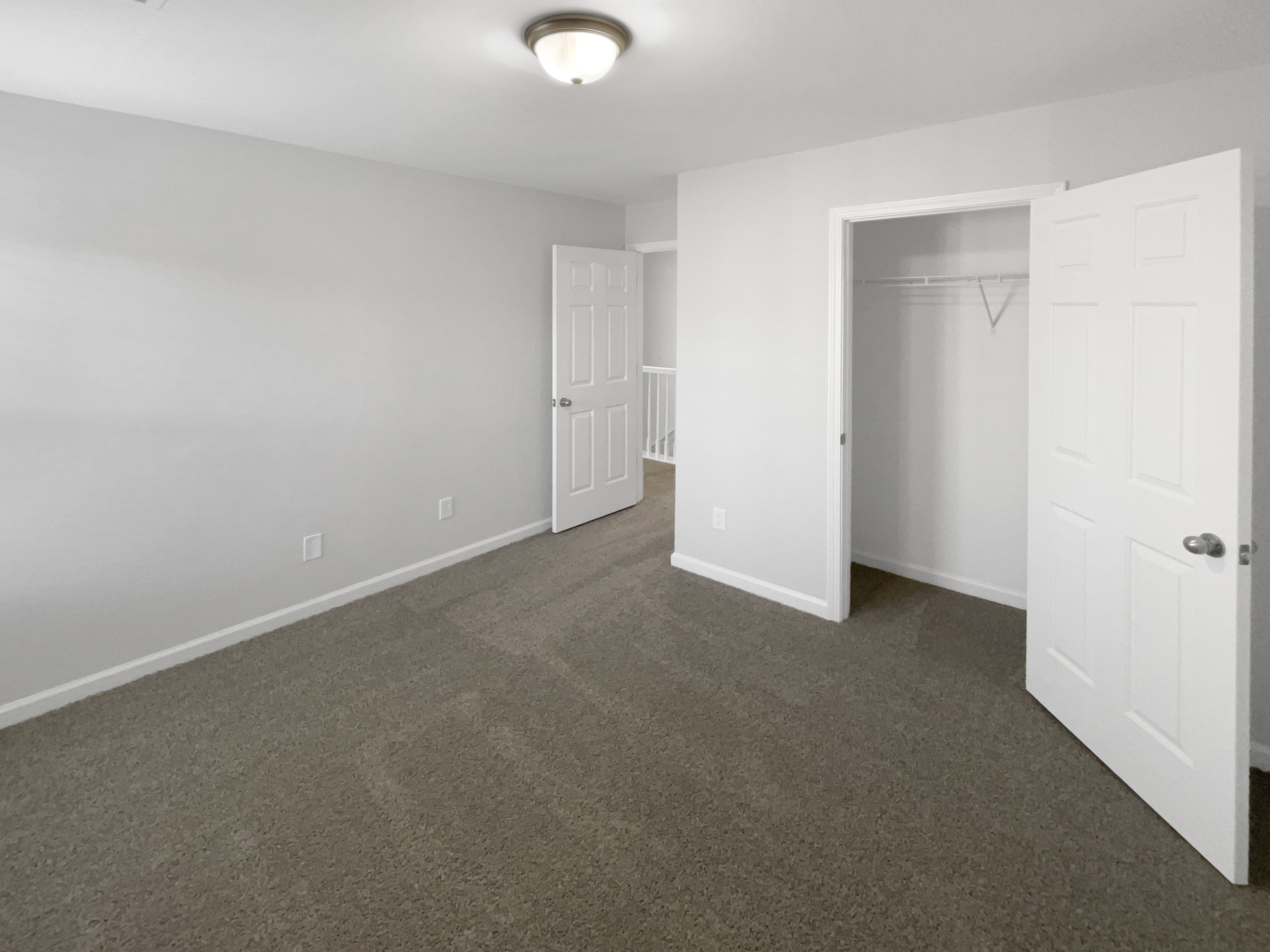 Photo 17 of 52 of 1622 Halliard Dr, Lawrenceville, GA