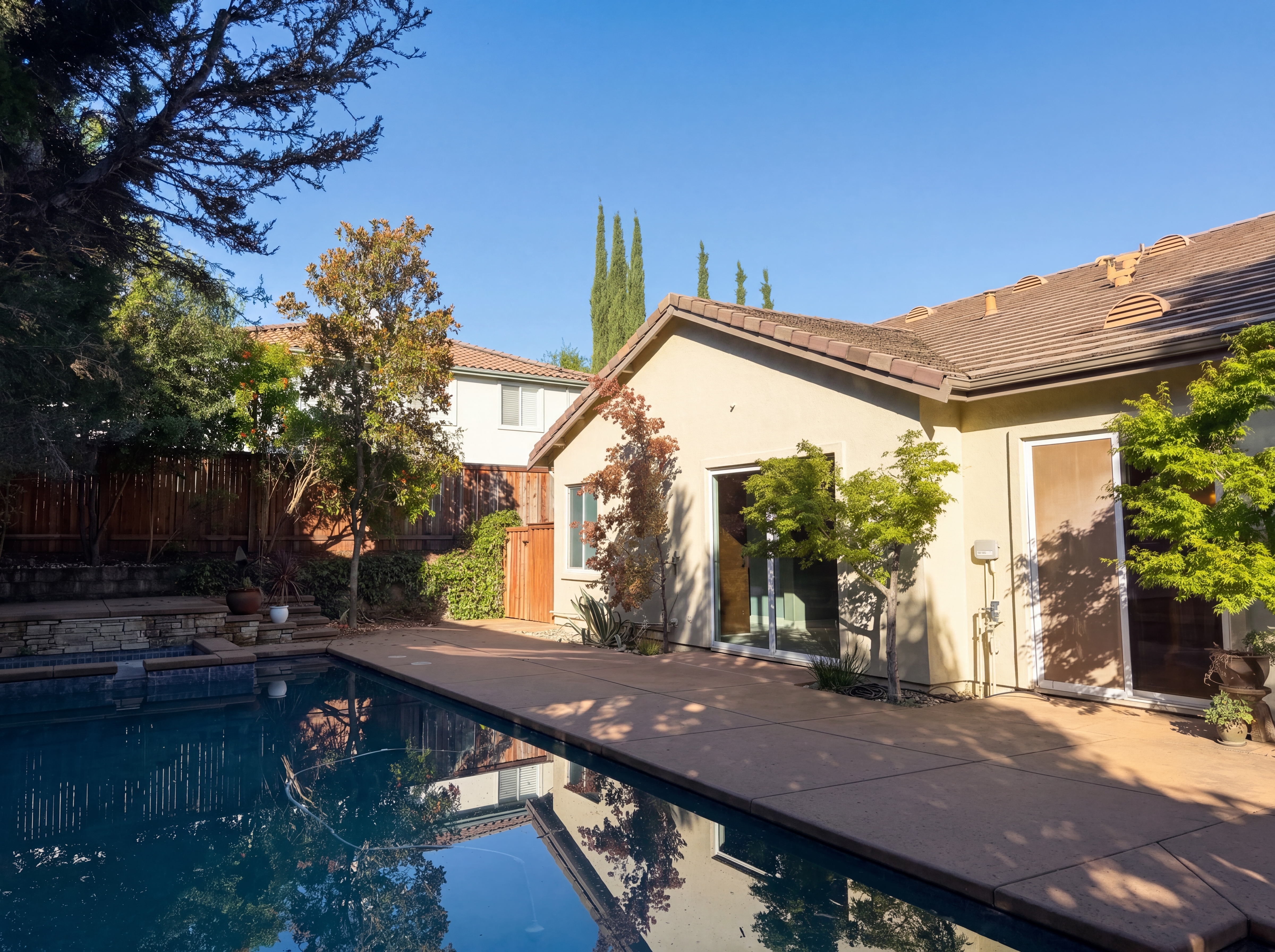 Photo 7 of 51 of 1401 Grey Owl Cir, Roseville, CA