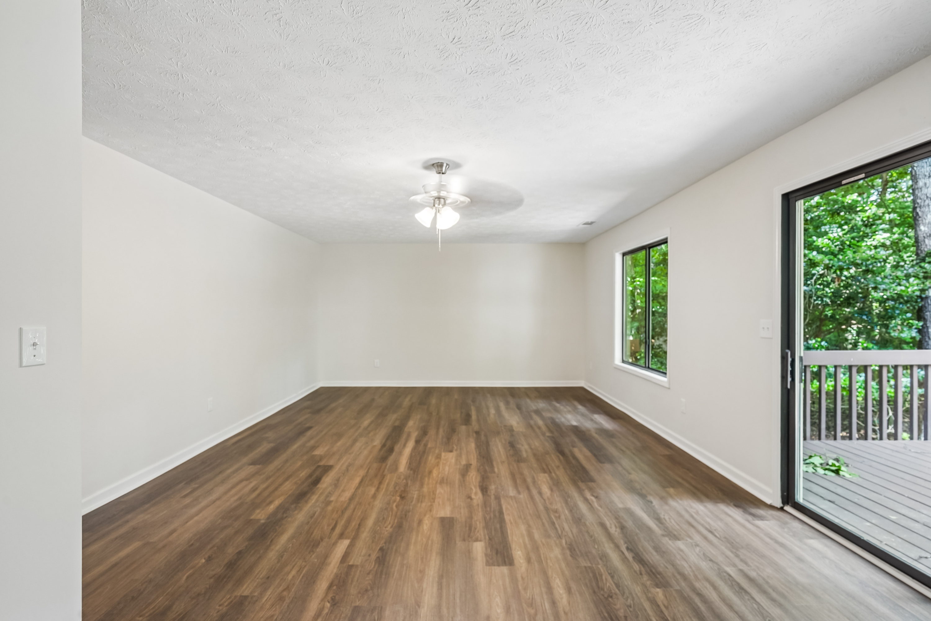Photo 6 of 38 of 4927 Dillards Mill Way, Peachtree Corners, GA