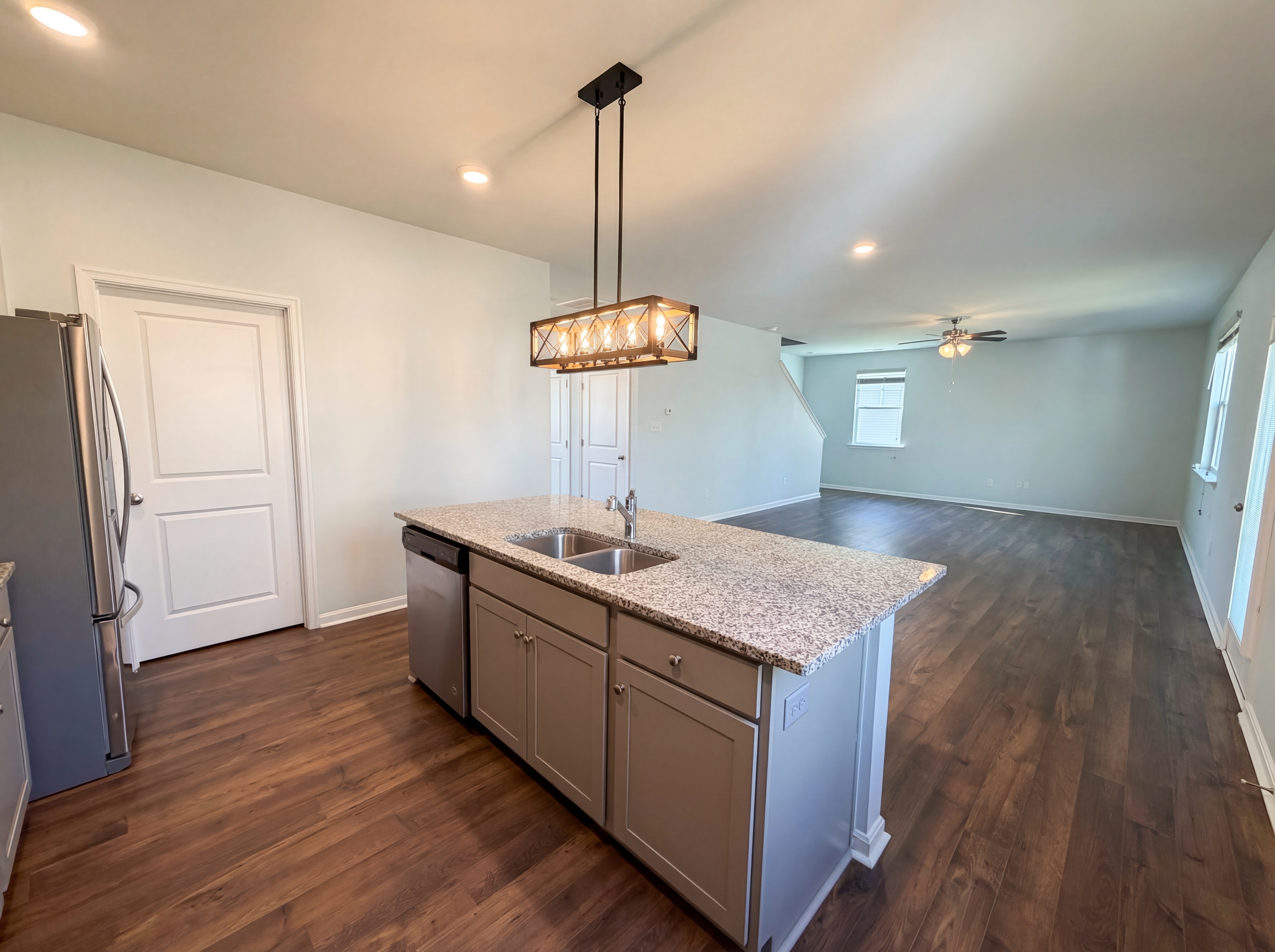 Photo 17 of 22 of 6454 Faulkner Dr, North Chesterfield, VA