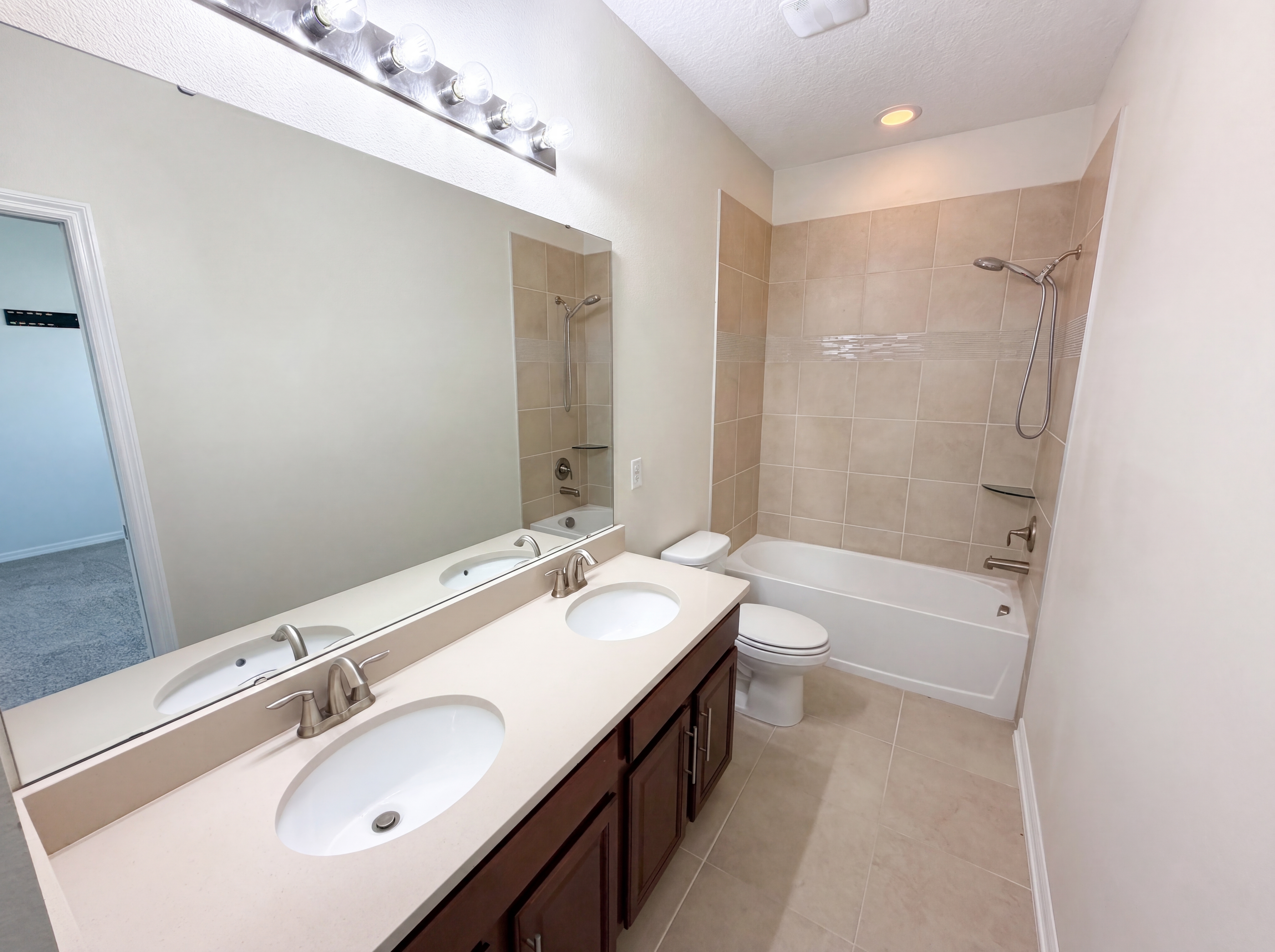 Photo 22 of 37 of 1811 Henley St, Saint Cloud, FL