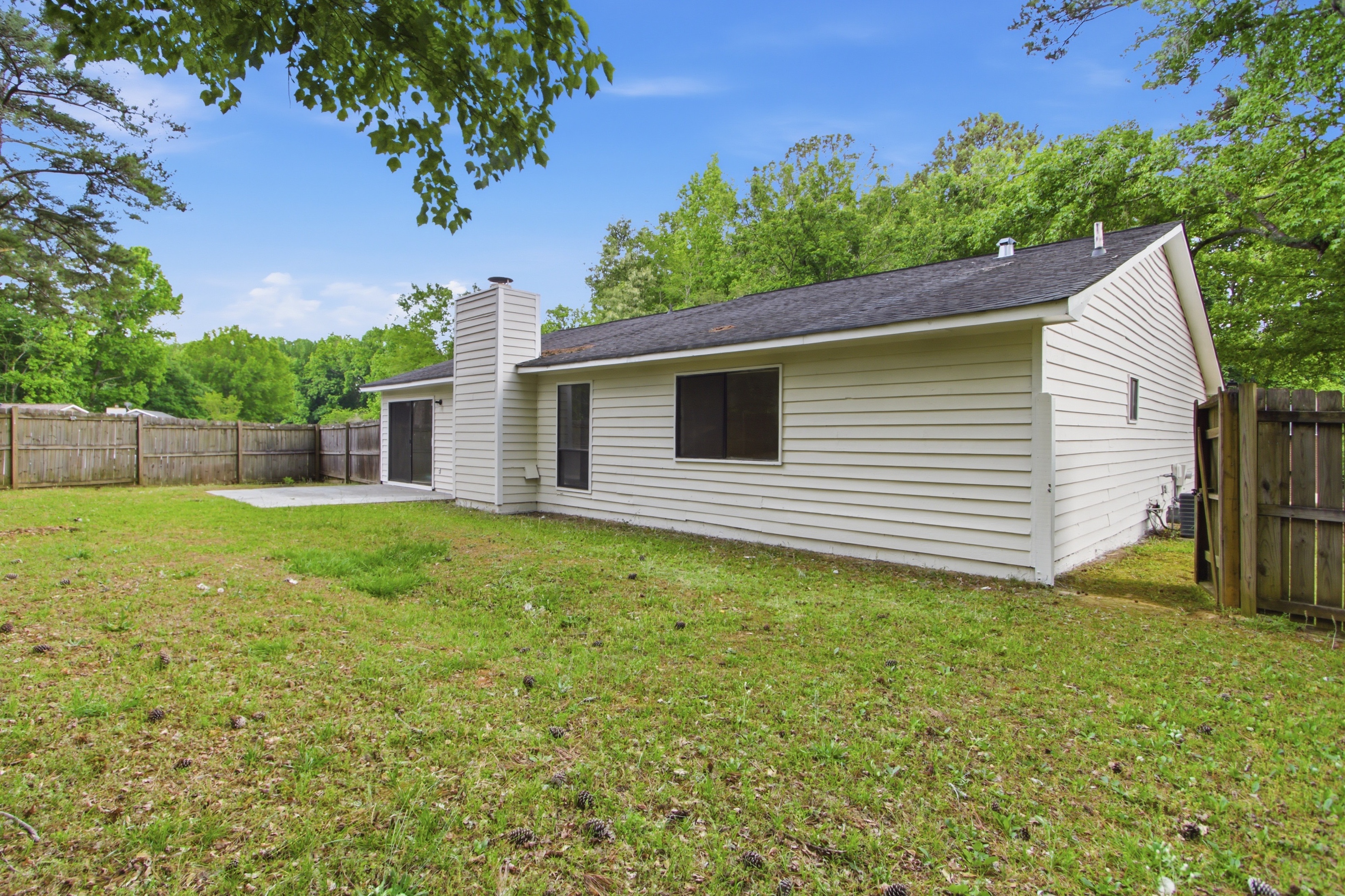 Photo 29 of 31 of 8132 Creekstone Ct, Riverdale, GA