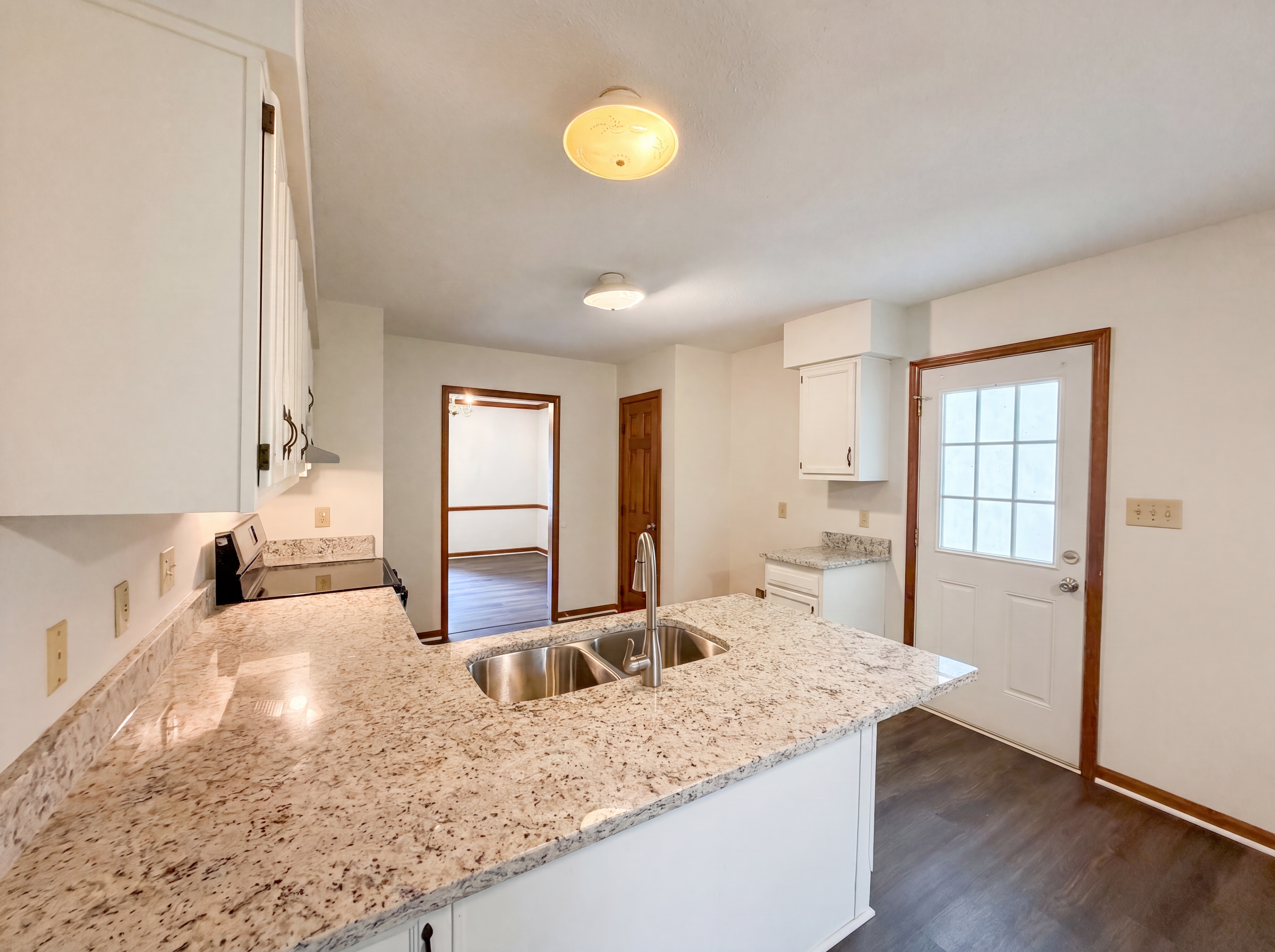 Photo 7 of 16 of 9425 Cartersville Ct, Raleigh, NC