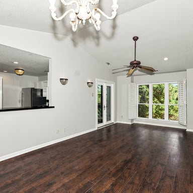 Property photo 3 of 305 Indian Wells Ct