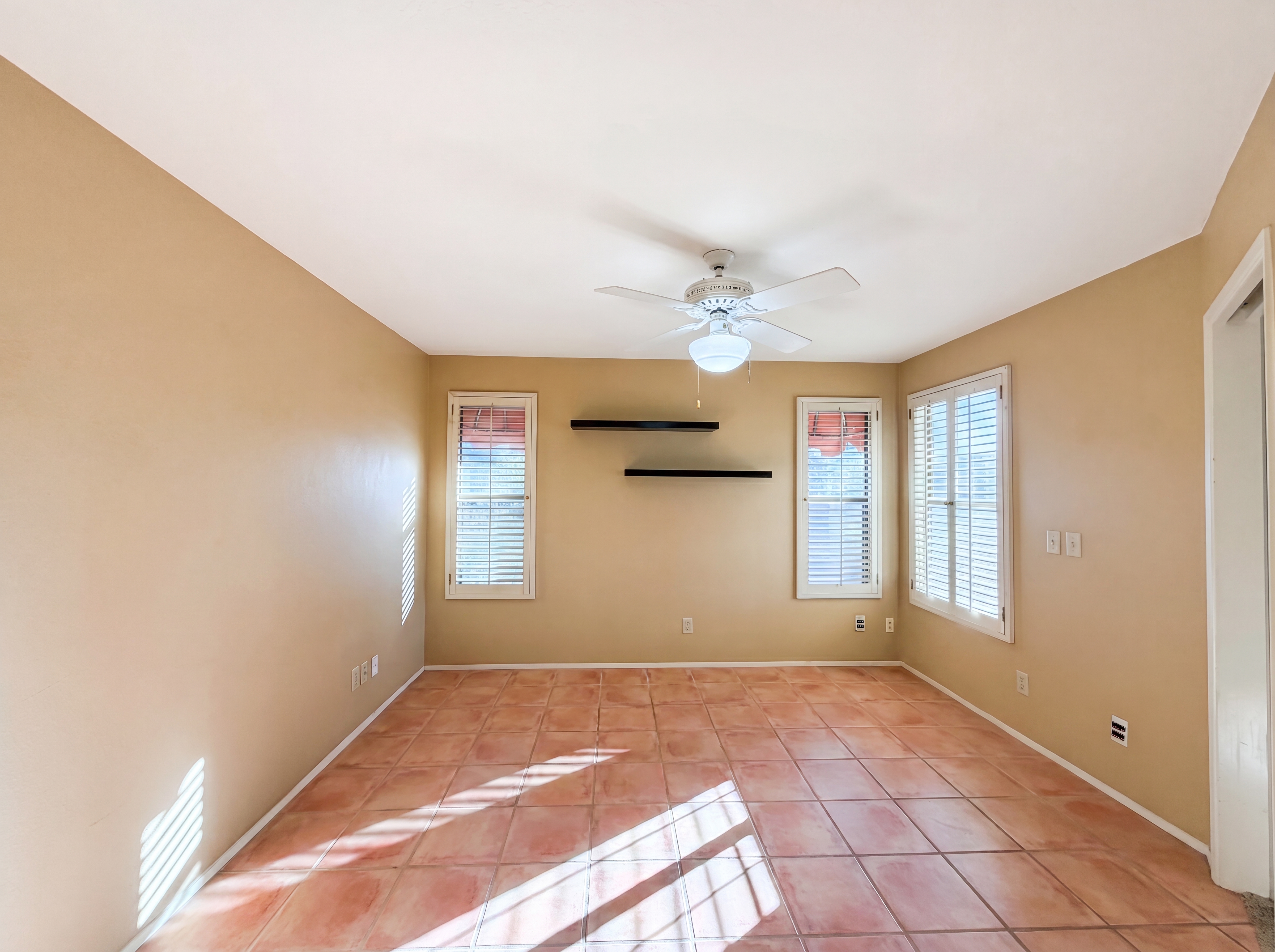 Photo 15 of 28 of 12346 S Shoshoni Dr, Phoenix, AZ