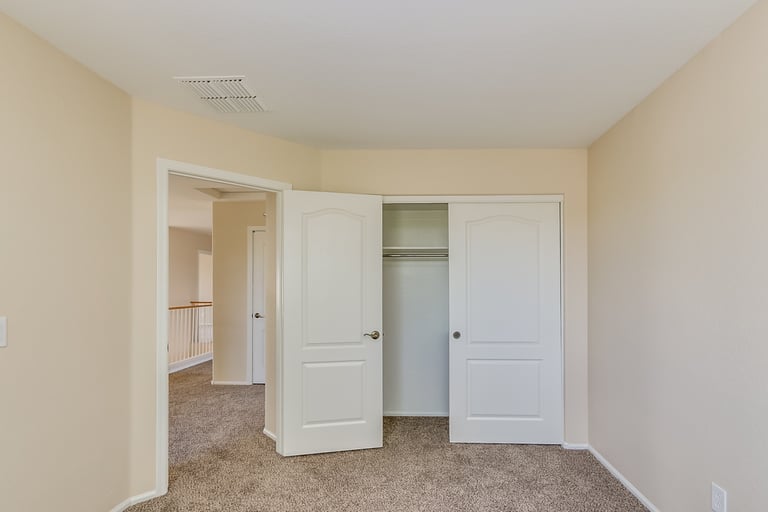 Photo 19 of 27 - 2842 E Saguaro Park Ln, Phoenix, AZ 85024