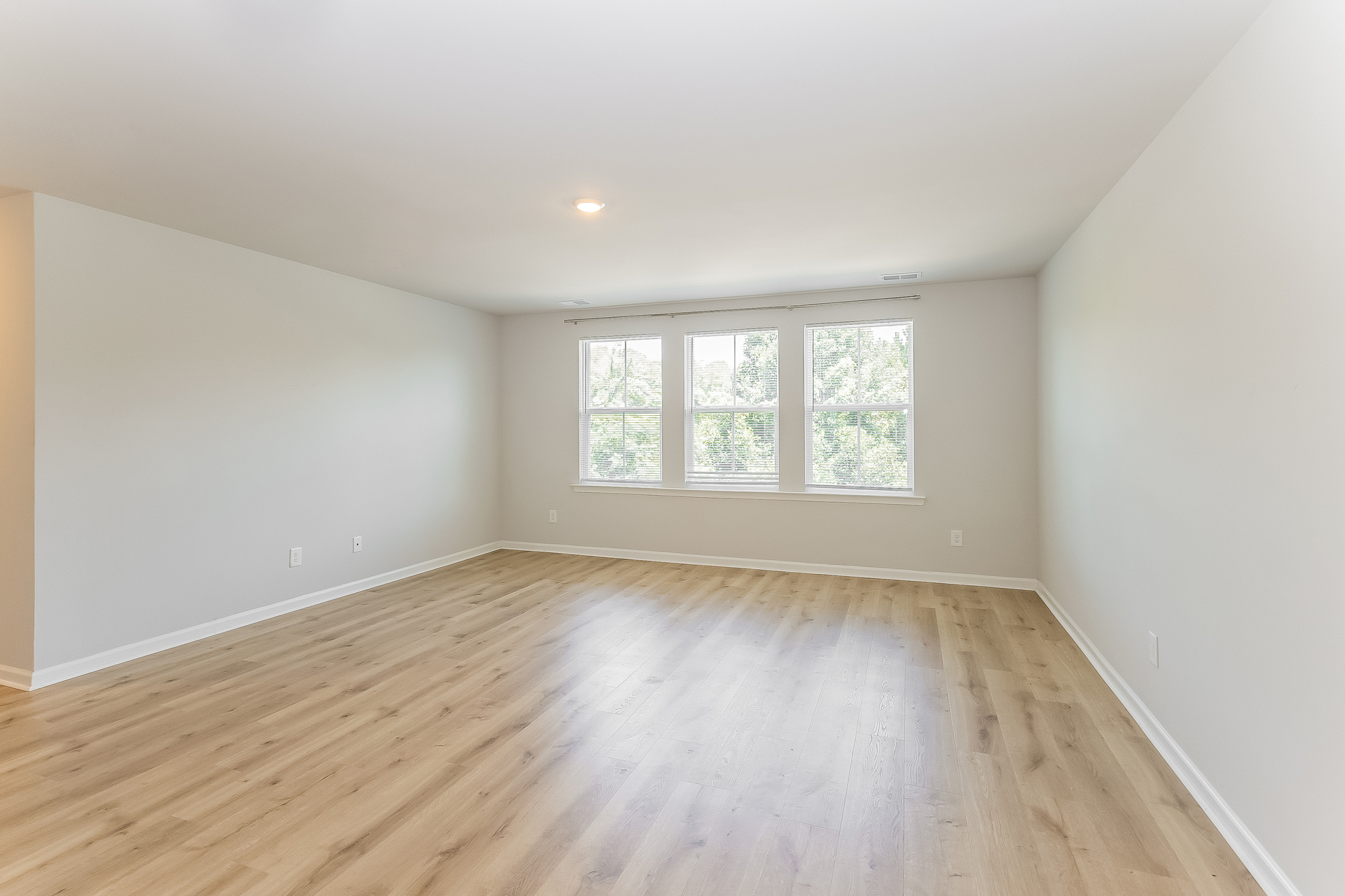Photo 6 of 23 of 216 Red Bluff St, Summerville, SC