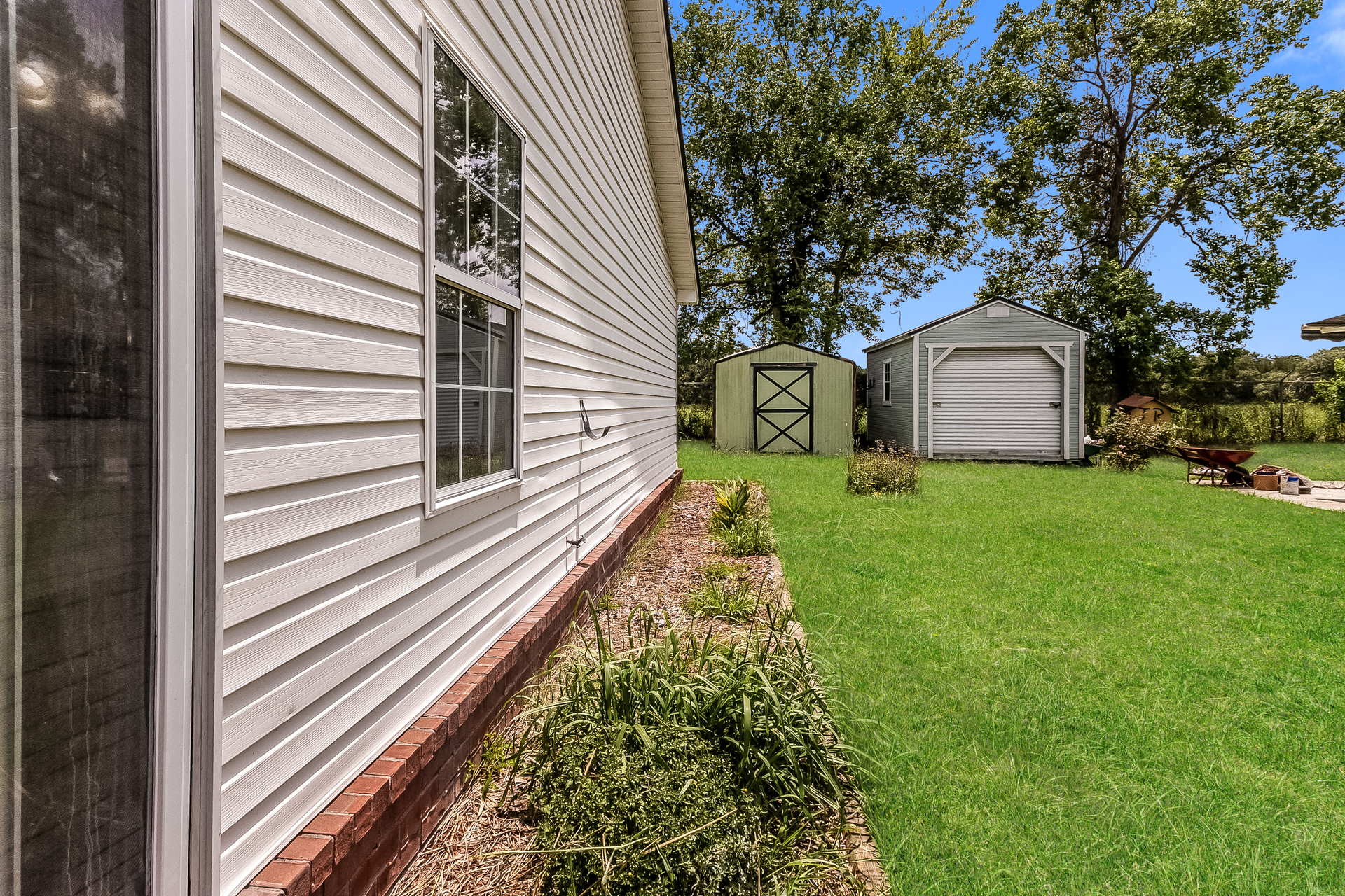Photo 19 of 21 of 1305 Aubry Dr, Moncks Corner, SC