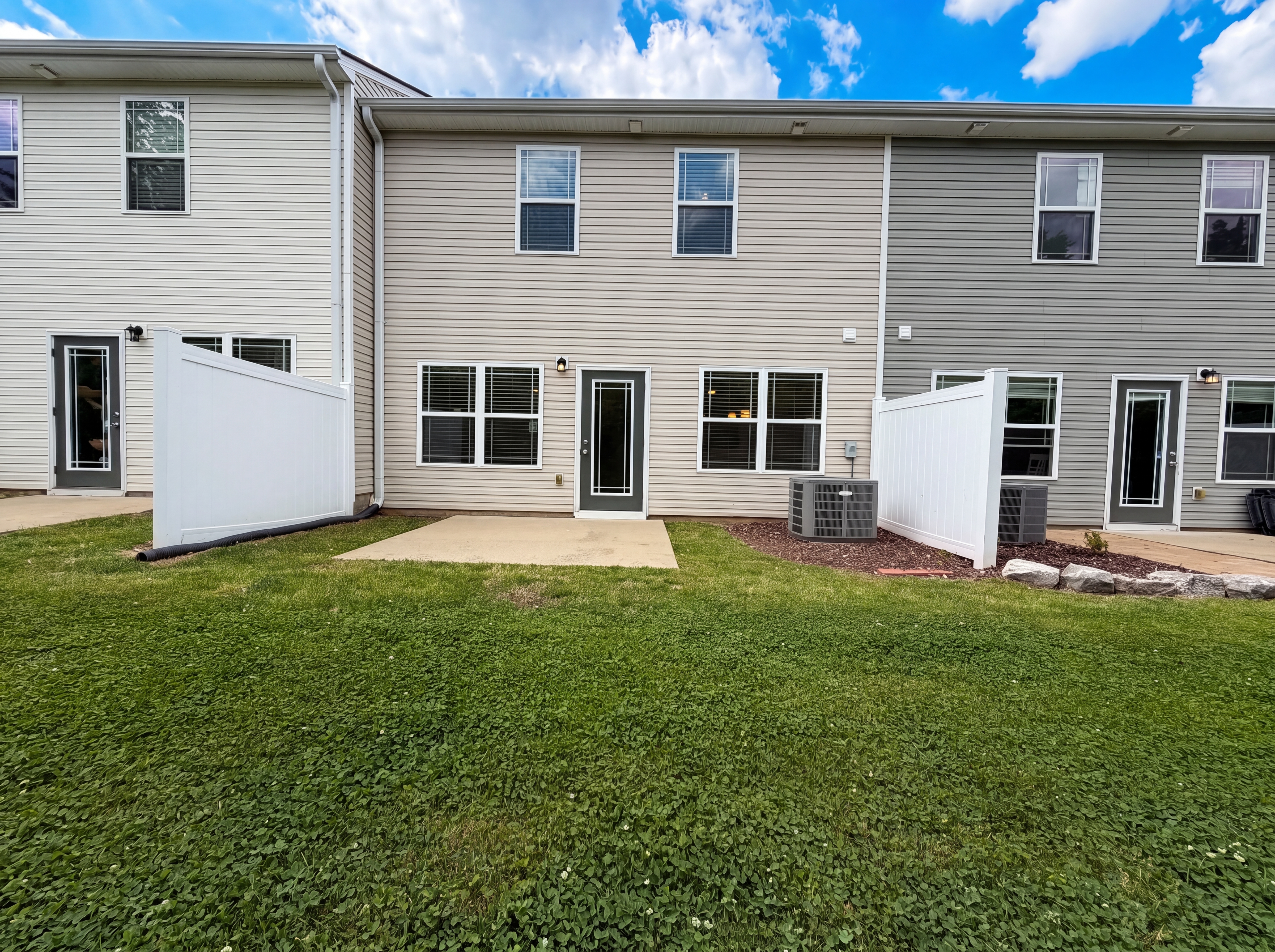 Photo 5 of 23 of 1134 Somerset Springs Dr, Spring Hill, TN