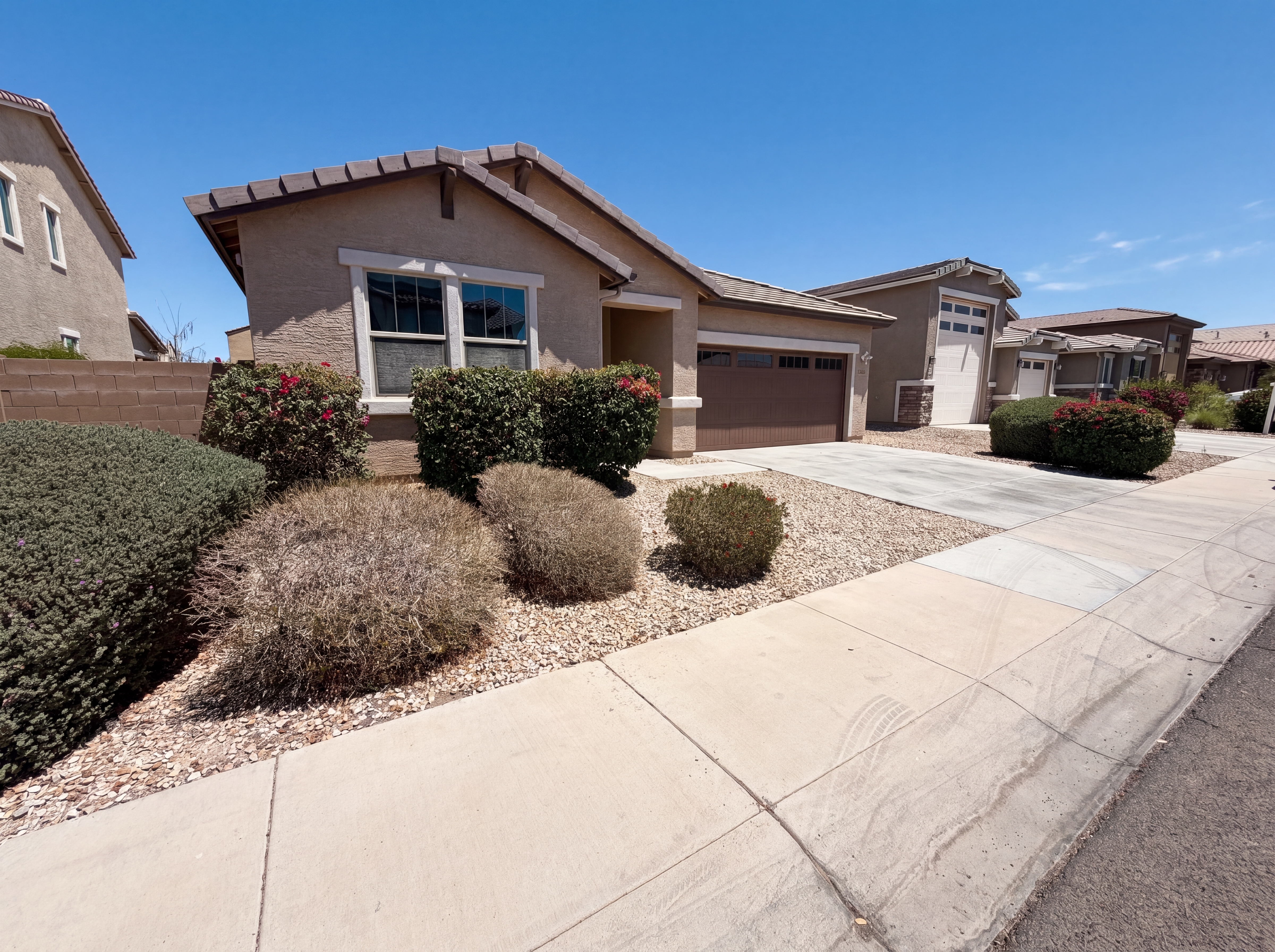 Photo 28 of 32 of 8014 W Atlantis Way, Phoenix, AZ