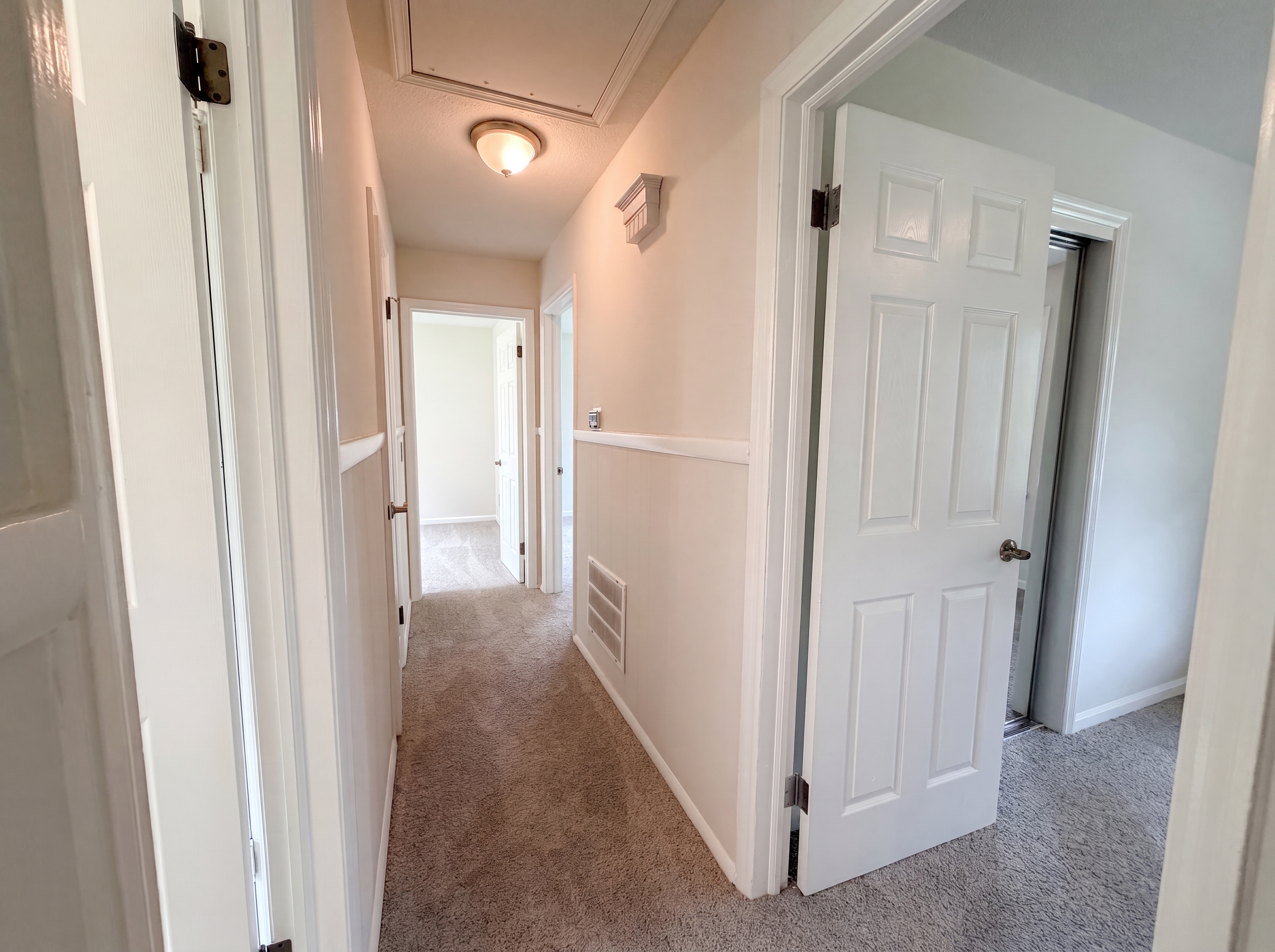 Photo 9 of 18 of 1513 Alpha Ct, Columbia, SC
