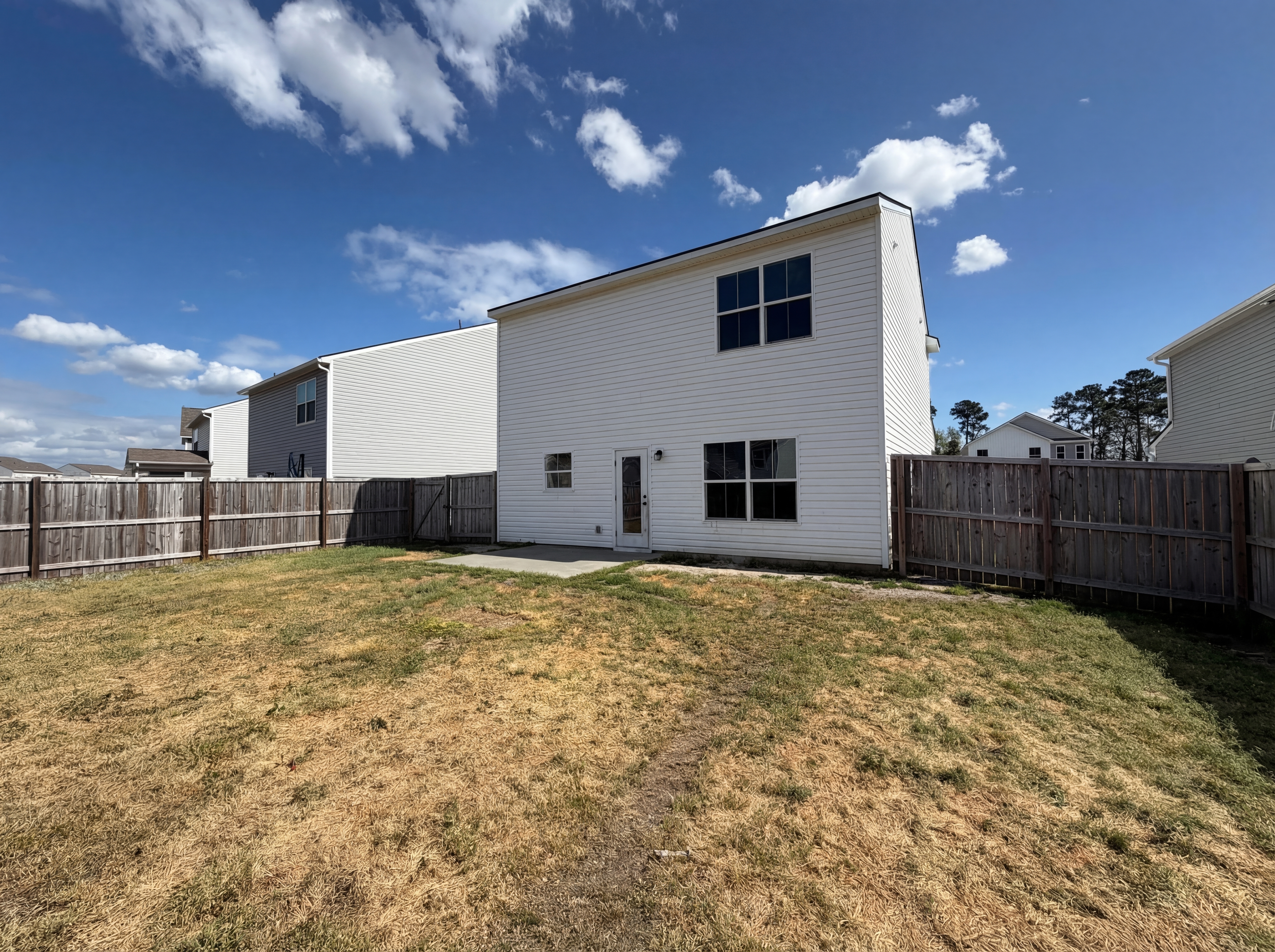 Photo 16 of 19 of 152 Pine Crest View Dr, Summerville, SC