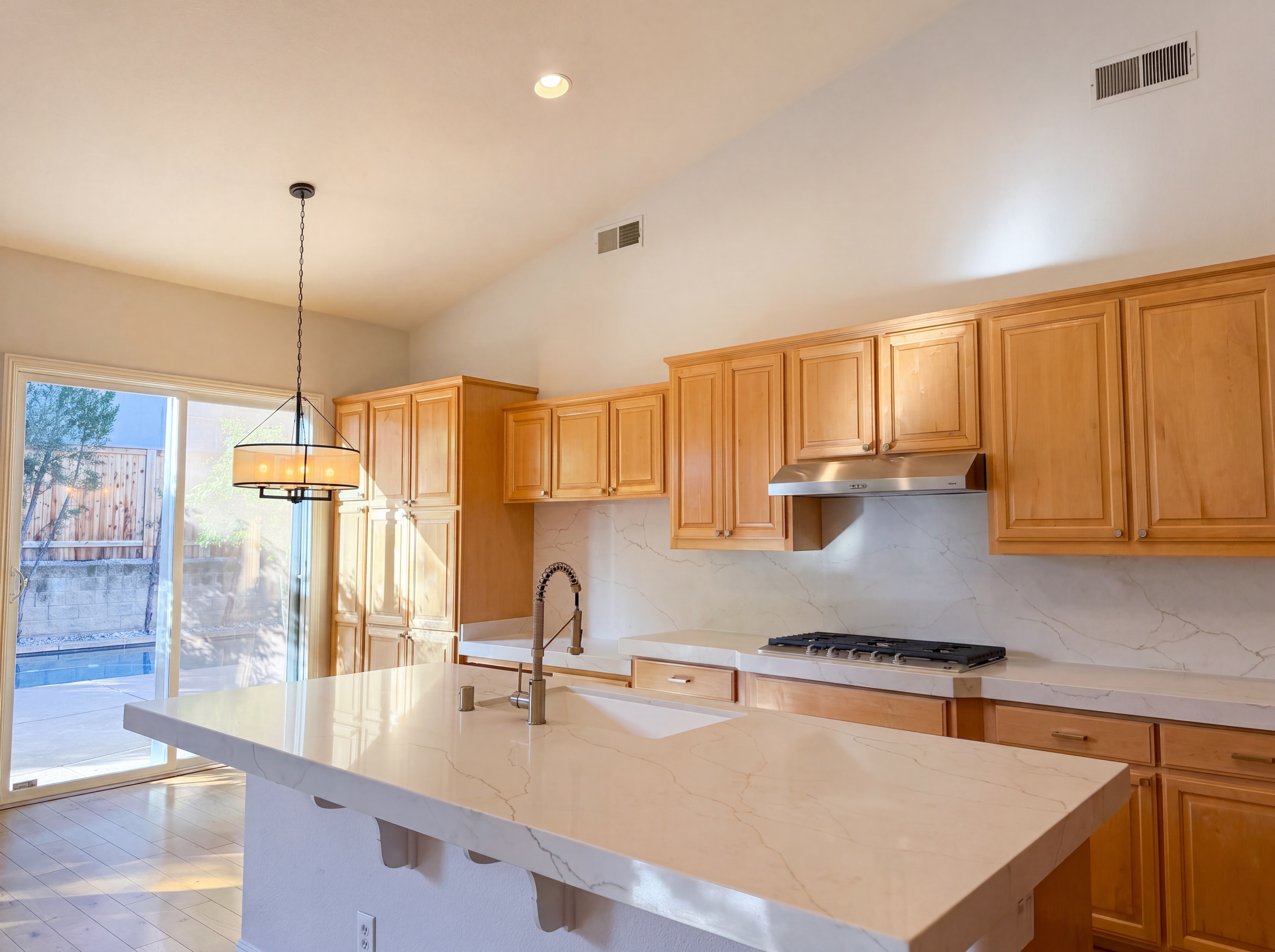 Photo 10 of 51 of 1401 Grey Owl Cir, Roseville, CA