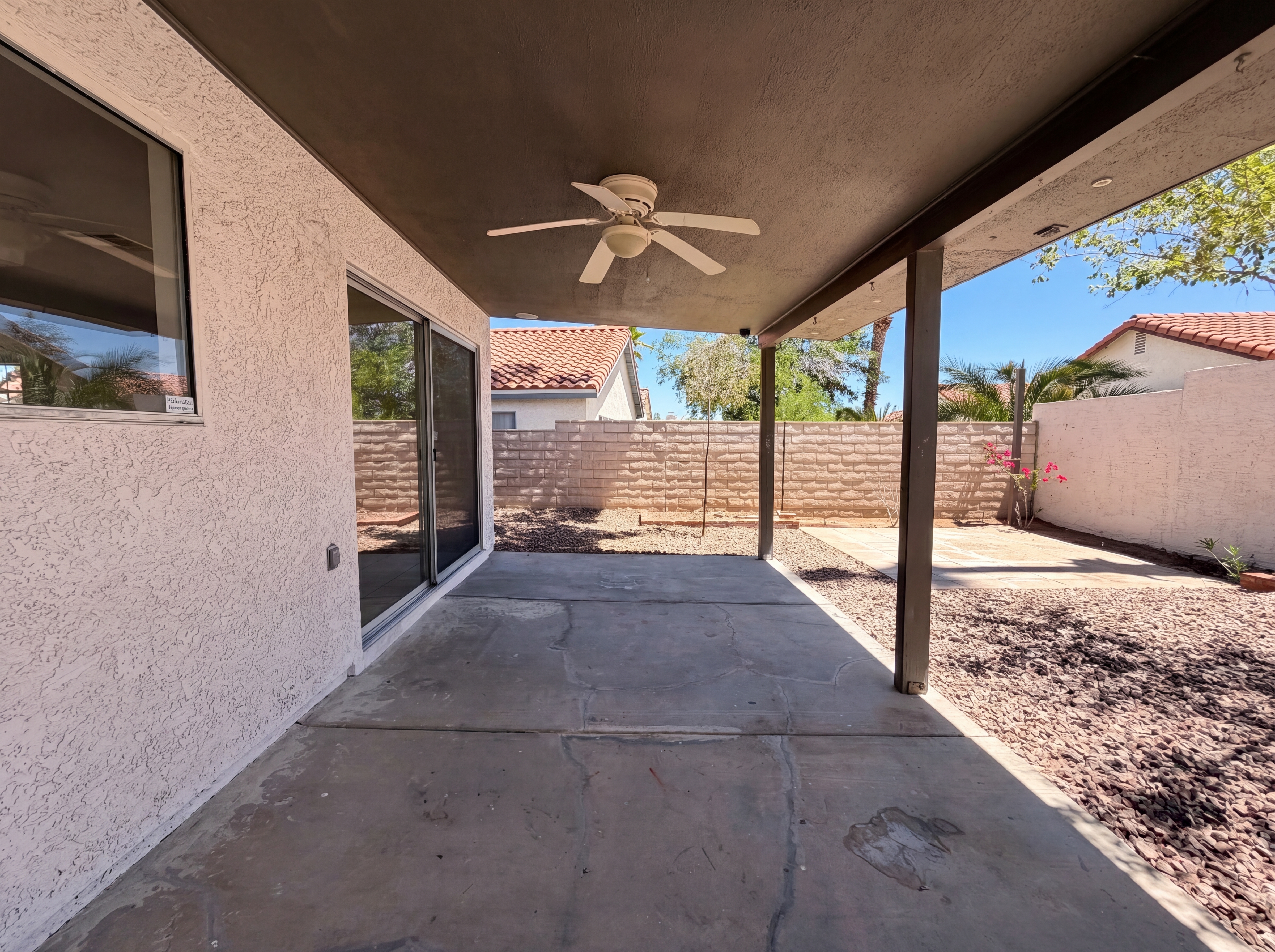 Photo 19 of 21 of 699 Thousand Oaks Dr, Las Vegas, NV