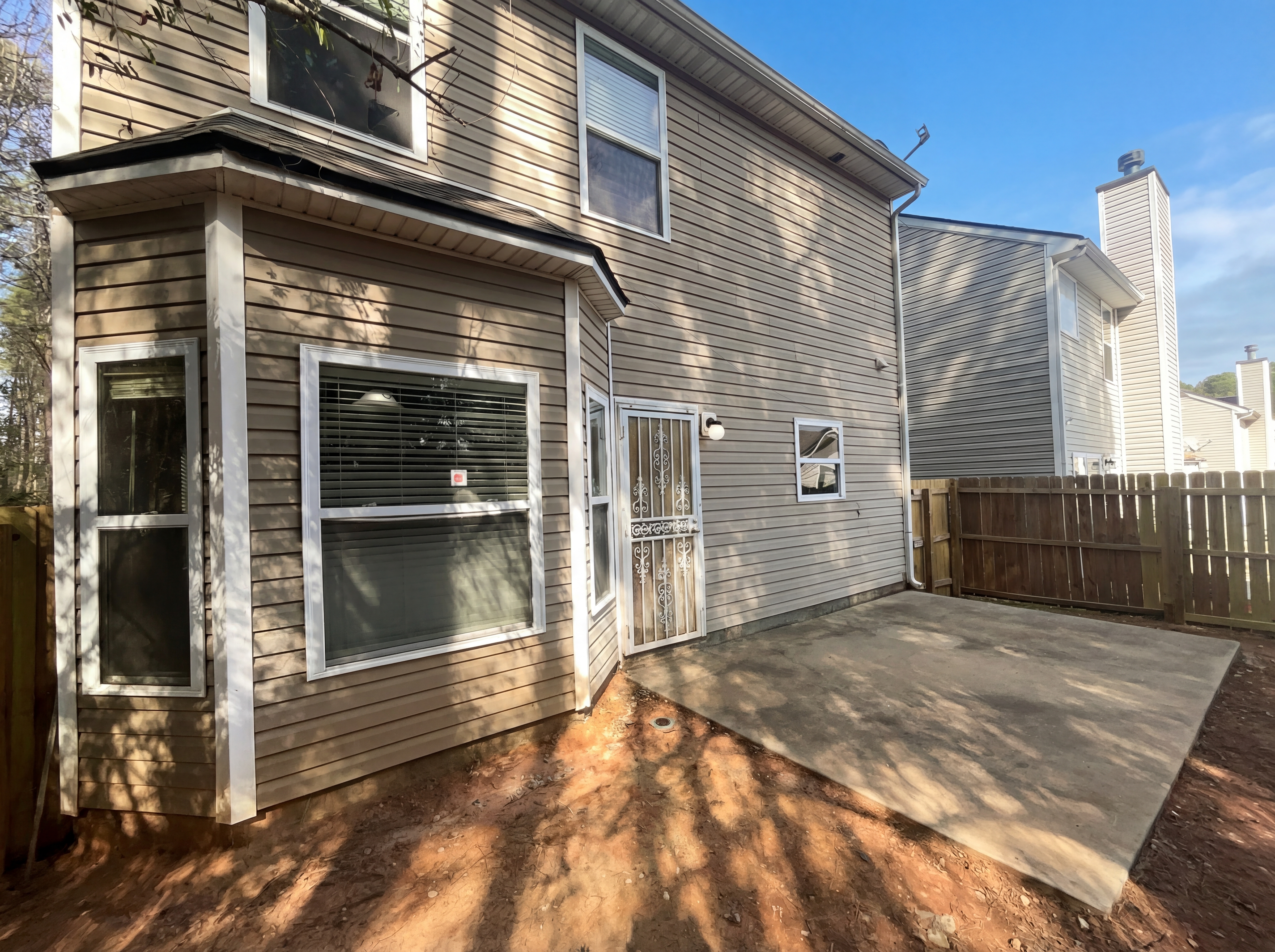Photo 17 of 22 of 1630 Tigris Ct, Atlanta, GA
