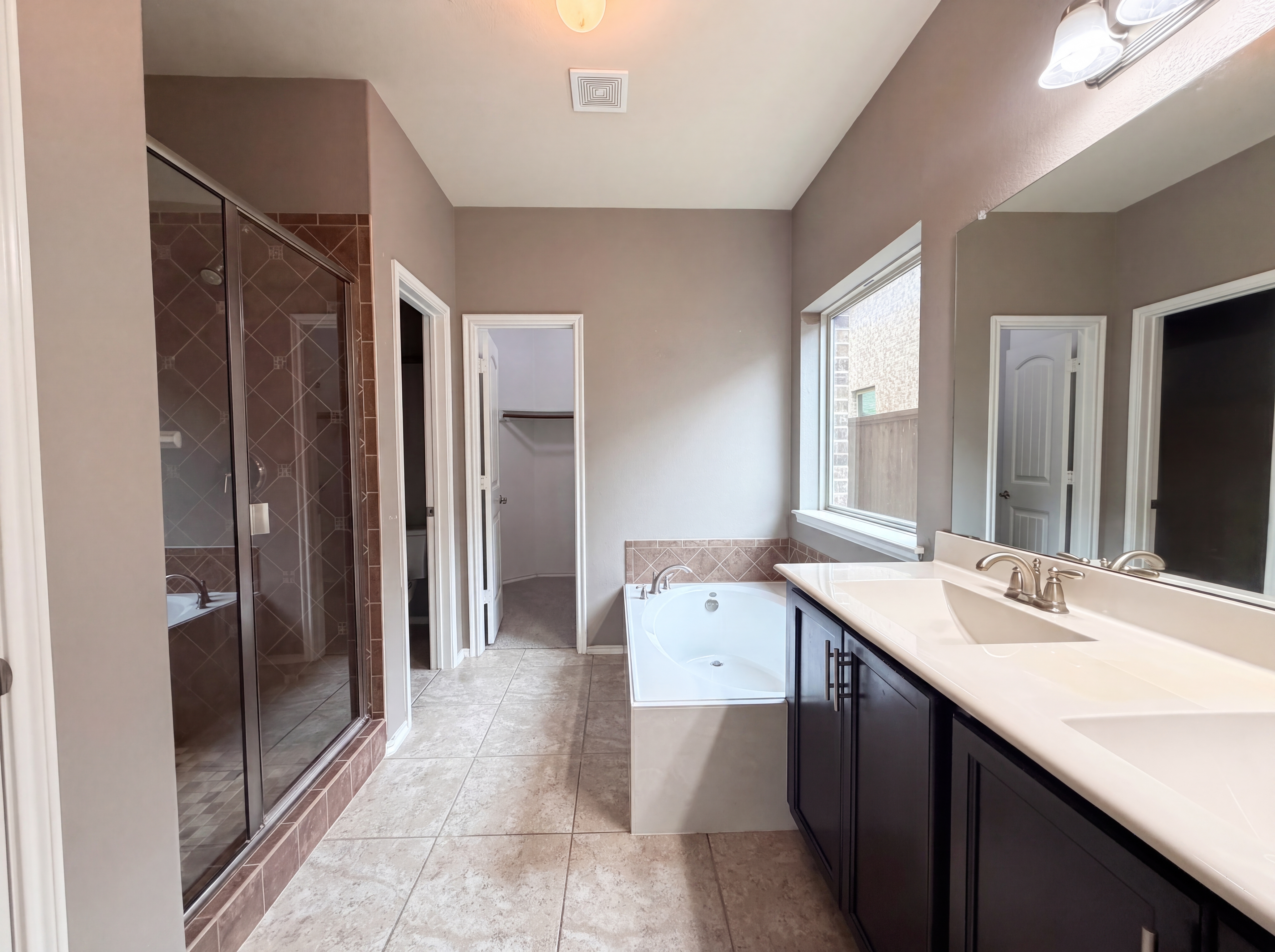 Photo 11 of 23 of 9904 Pronghorn Rd, McKinney, TX