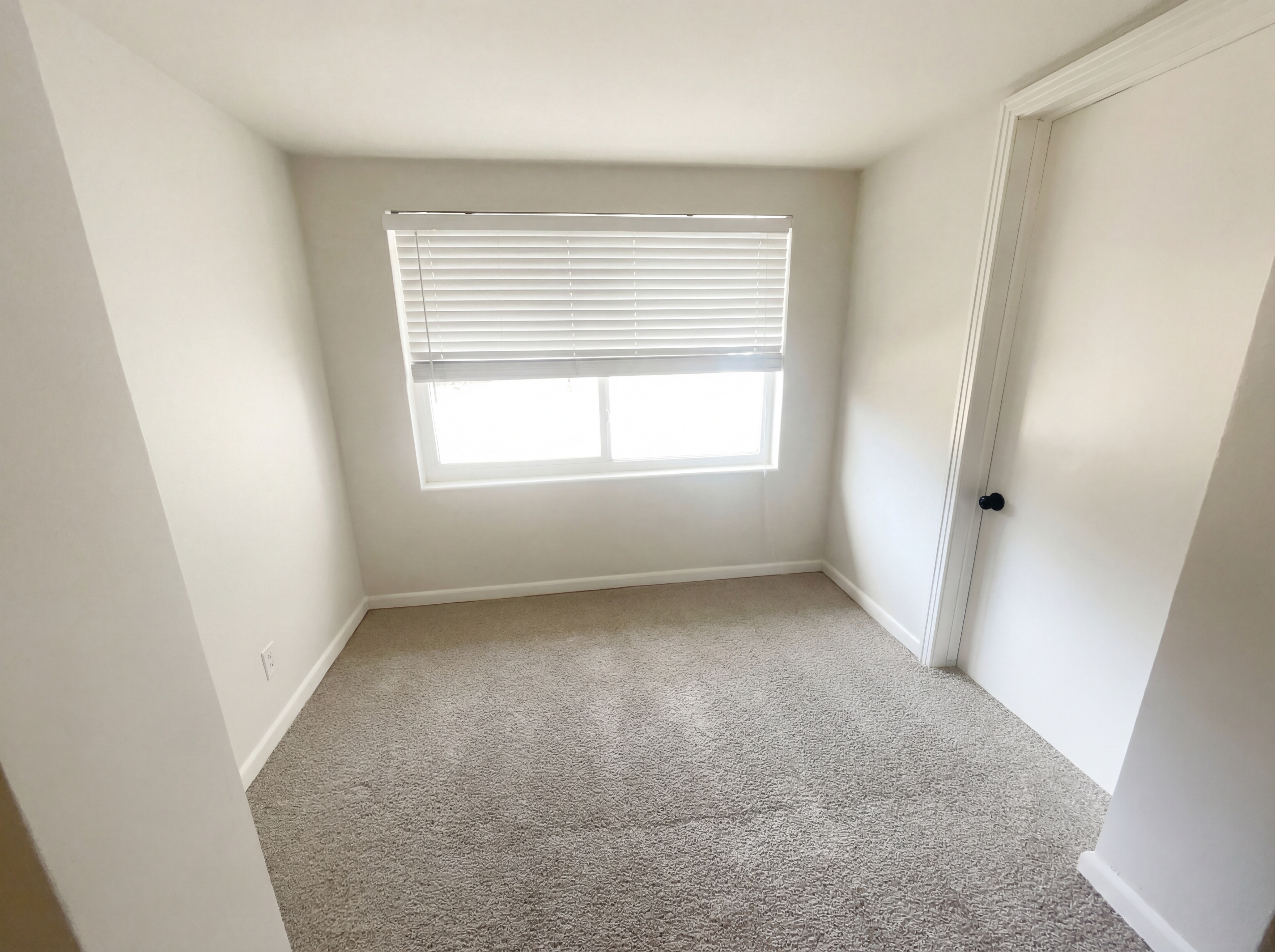 Photo 14 of 14 of 6123 Robbins Cir S, Jacksonville, FL